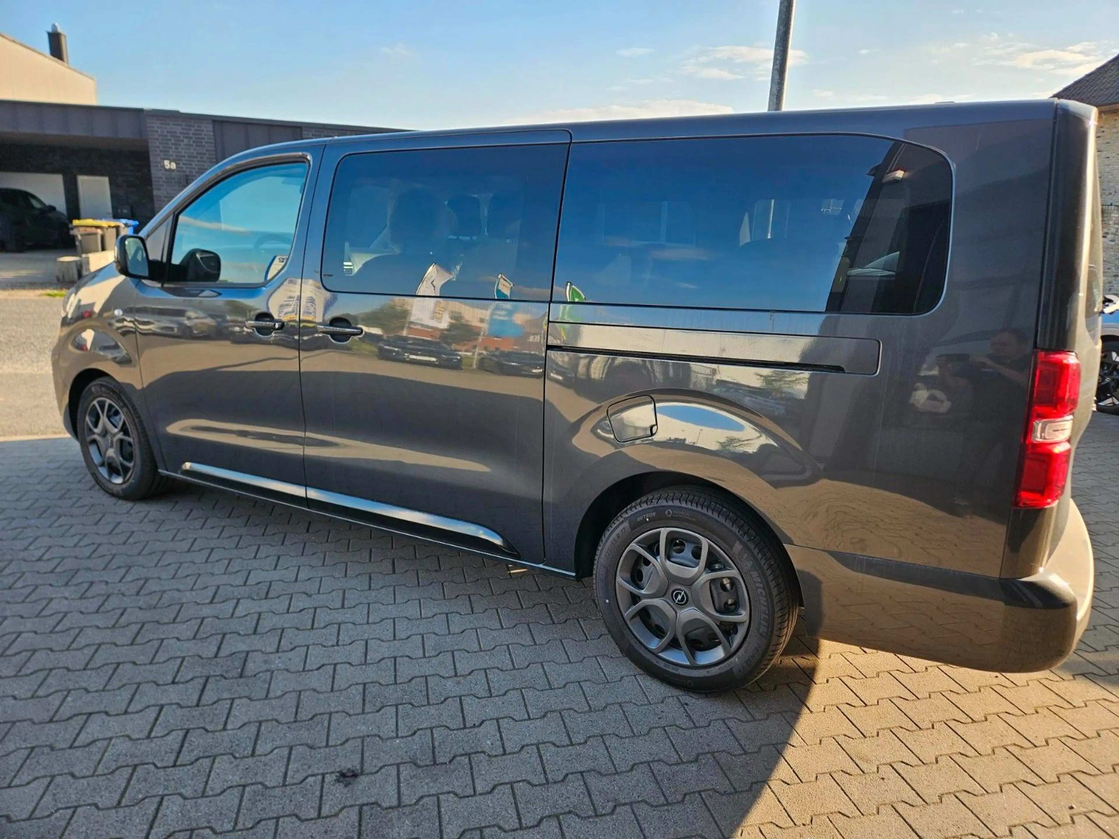 Opel Zafira Life Edition XL — photo 3