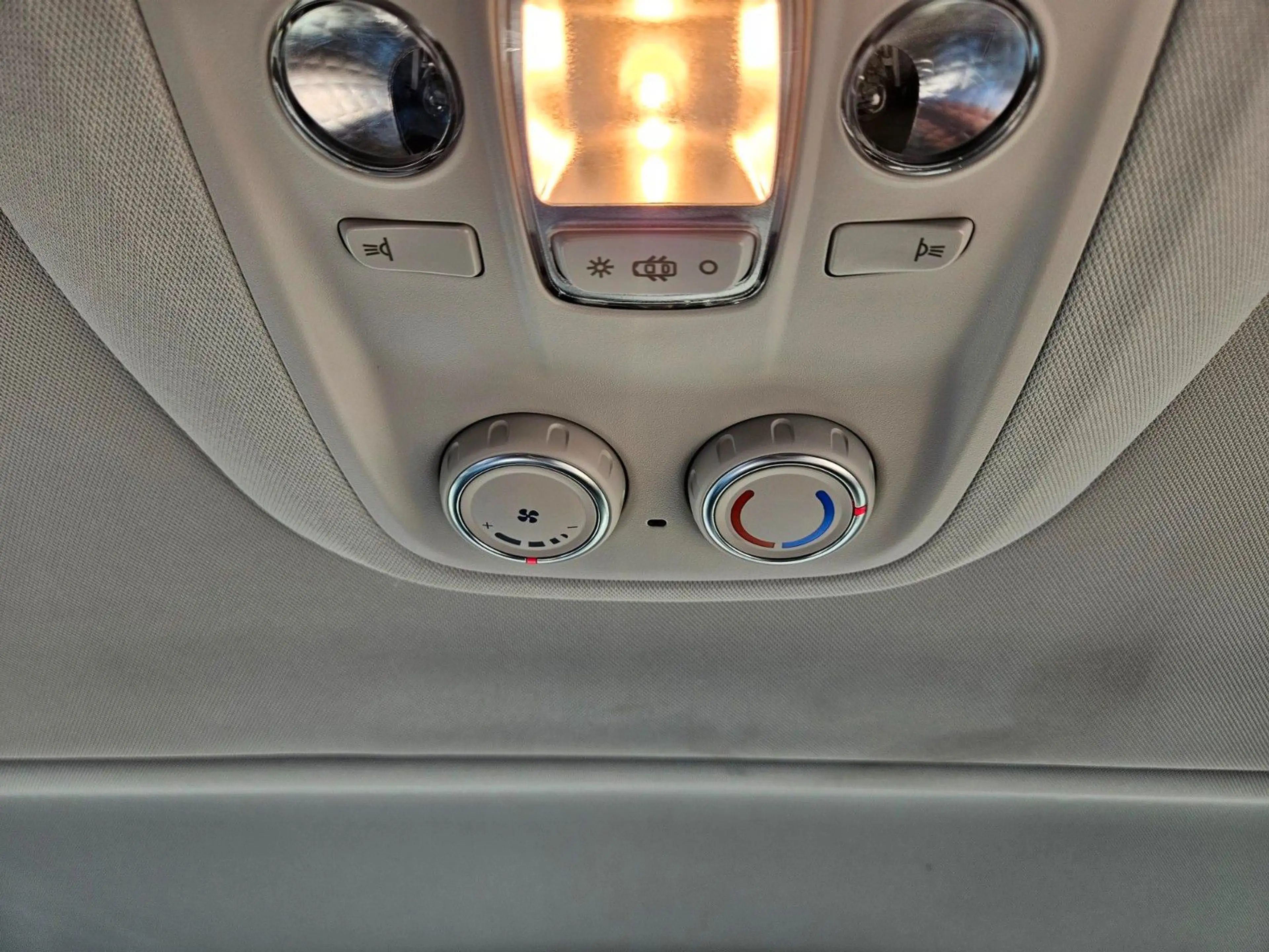 Opel Zafira Life Edition XL — photo 13