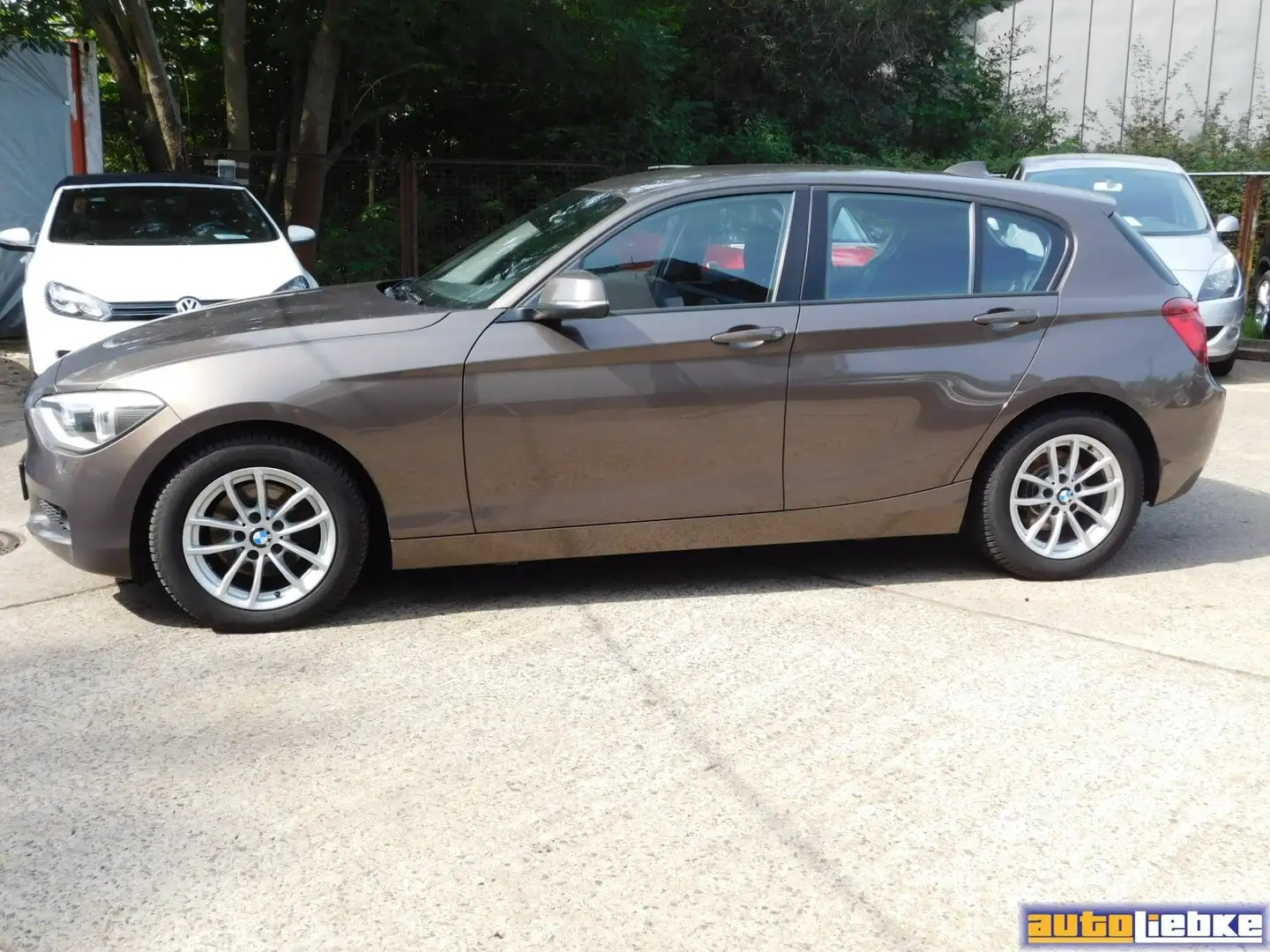 BMW 118 d xDrive KLIMAAUT.NAVI,XENON,SHZ,TEMP,MFL,PDC,SH! Bronze - 2