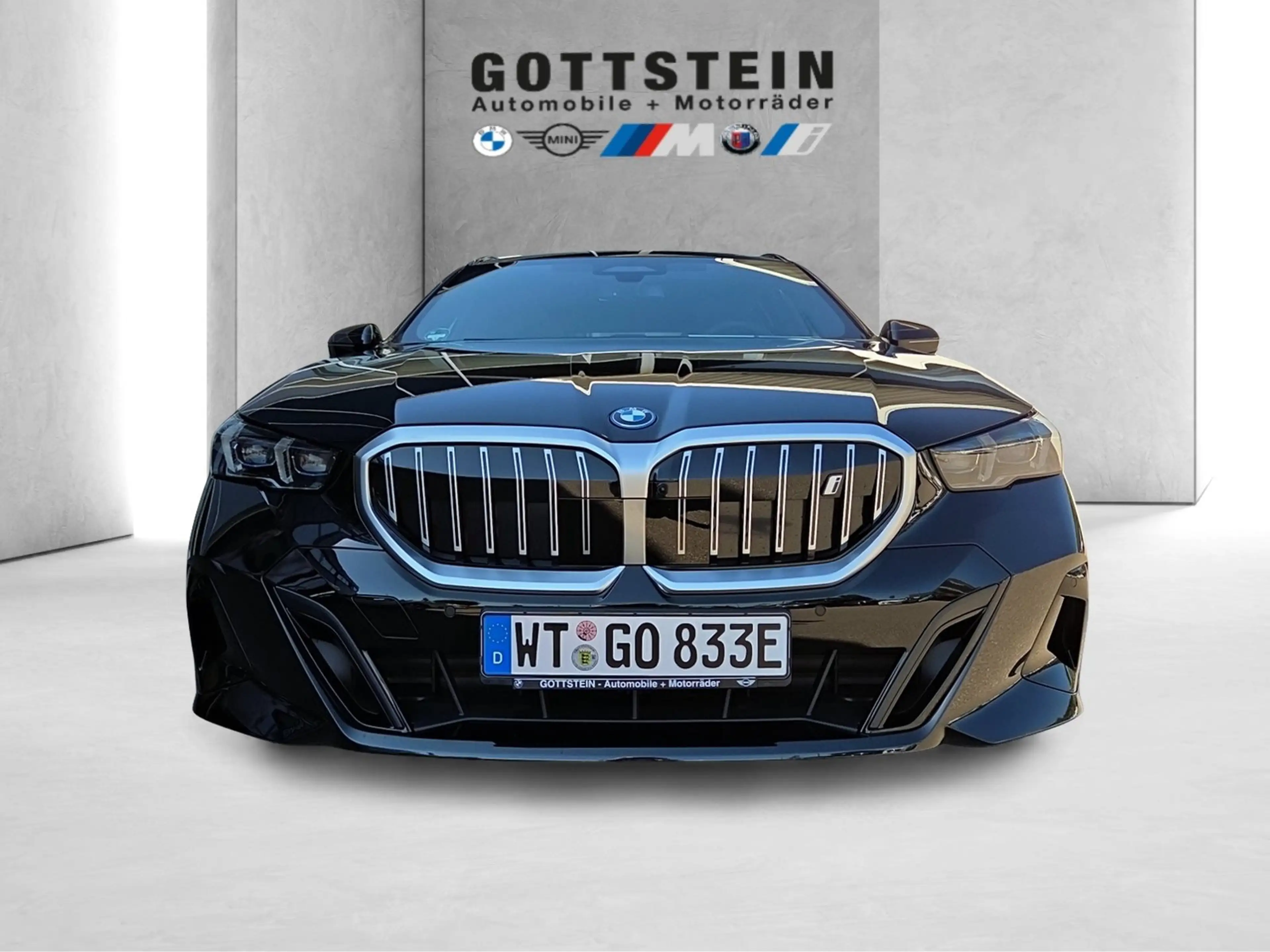 BMW i5 xDrive40 Touring / M Sportpaket / UPE 93.840€ — photo 3