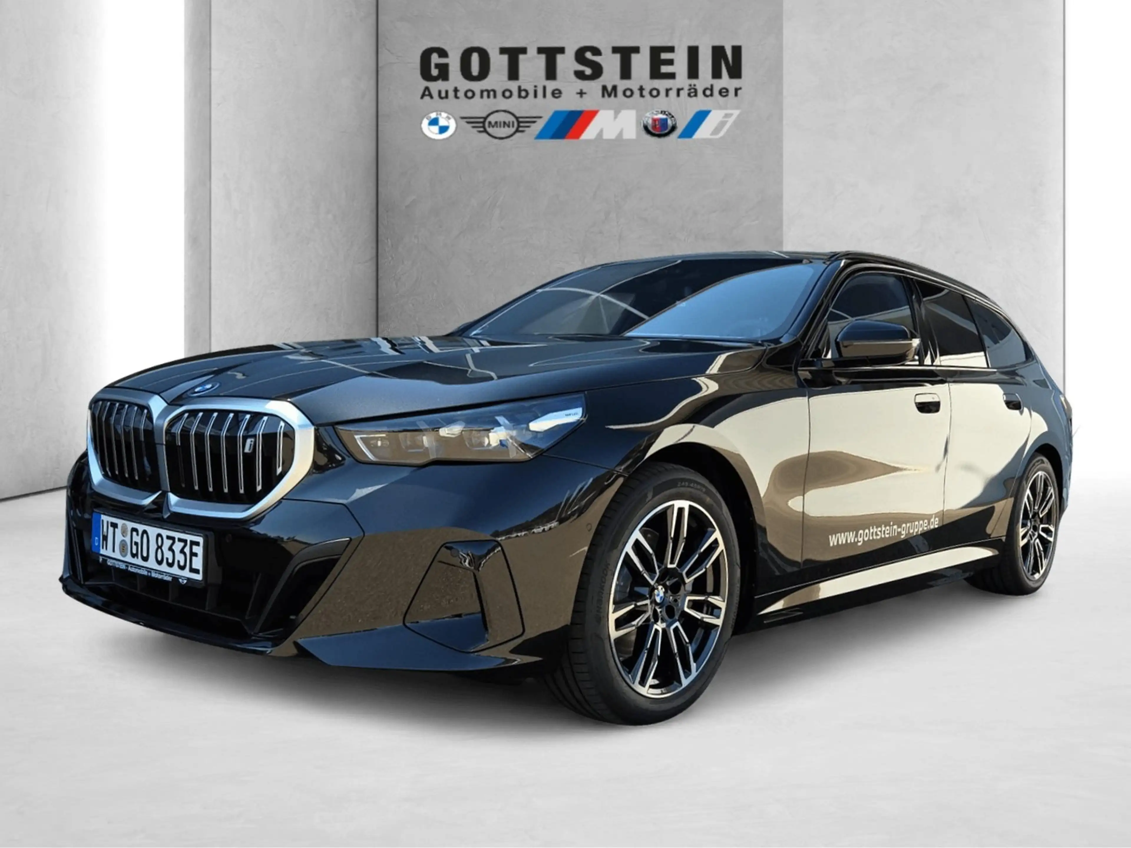 BMW i5 xDrive40 Touring / M Sportpaket / UPE 93.840€