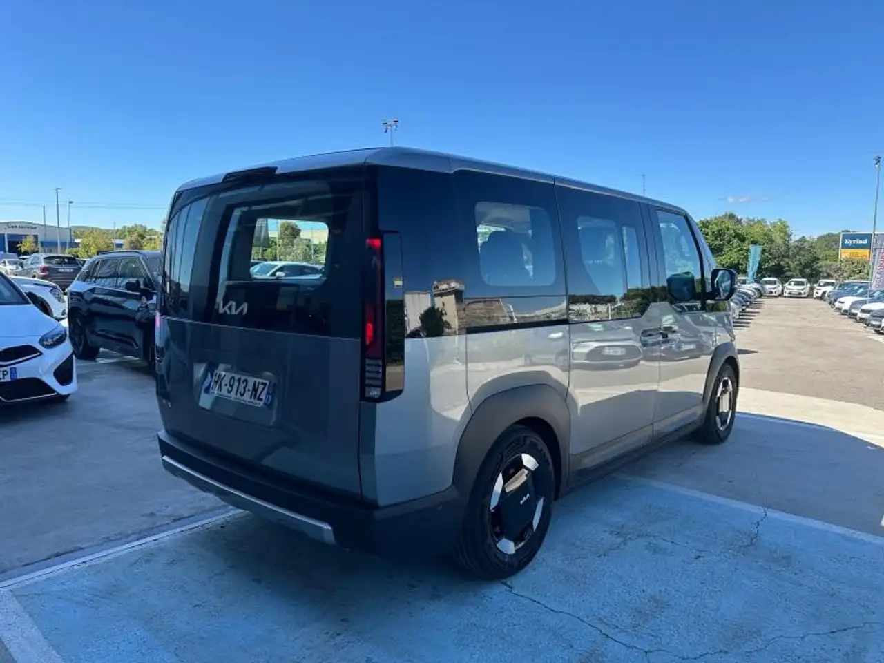 Kia PV5 Passenger 2026