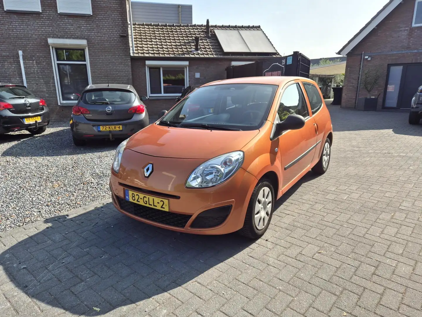 Renault Twingo 1.2 Authentique Airco Oranje - 2