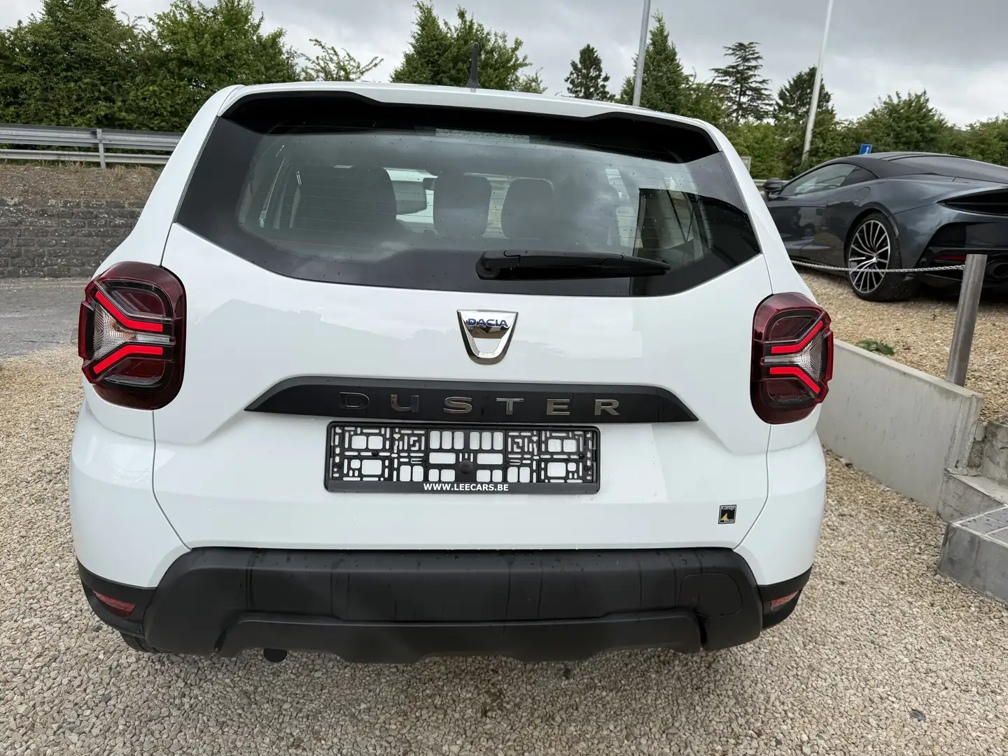Dacia Duster BENZINE 21200 KM NIEUWSTAAT Biały - 2