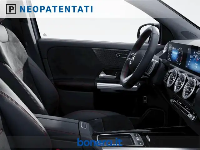 Mercedes-Benz Gla view 7