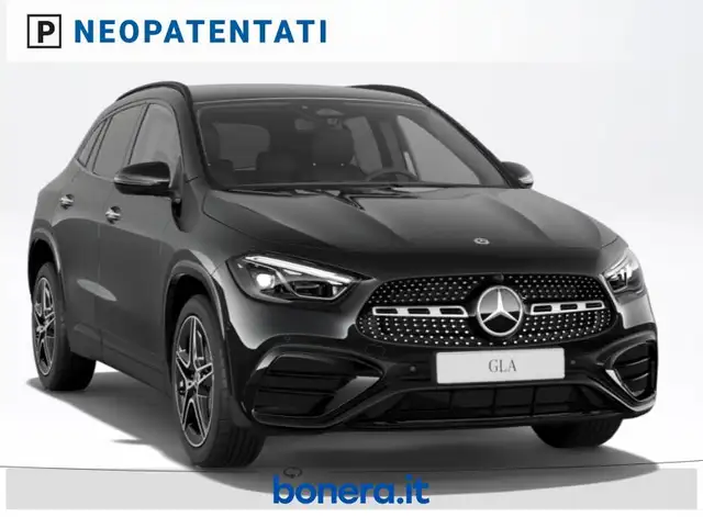 Mercedes-Benz Gla view 2