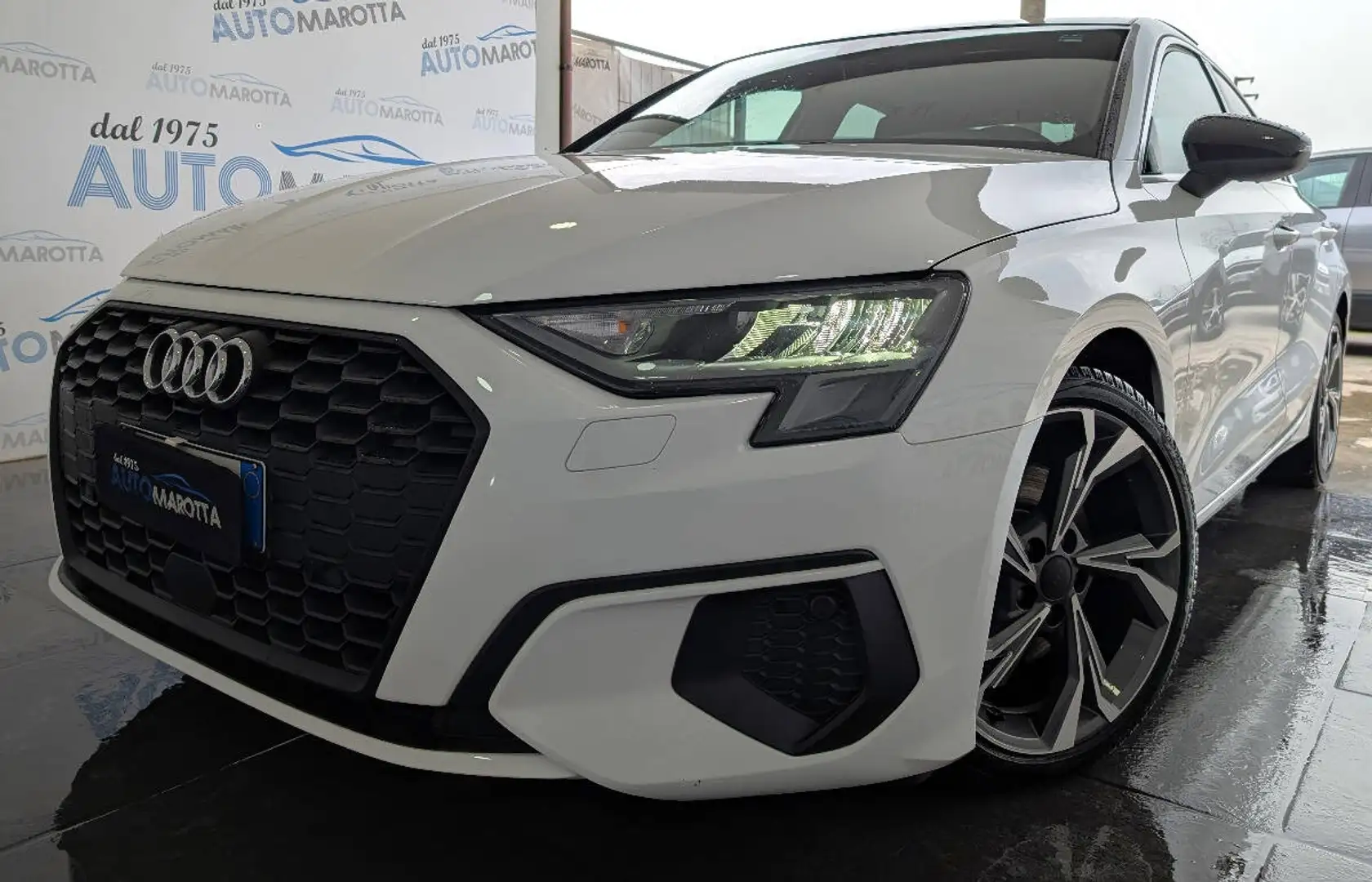 Audi A3 SEDAN 35 2.0 tdi Edition One s-tronic TETTO! Bianco - 2