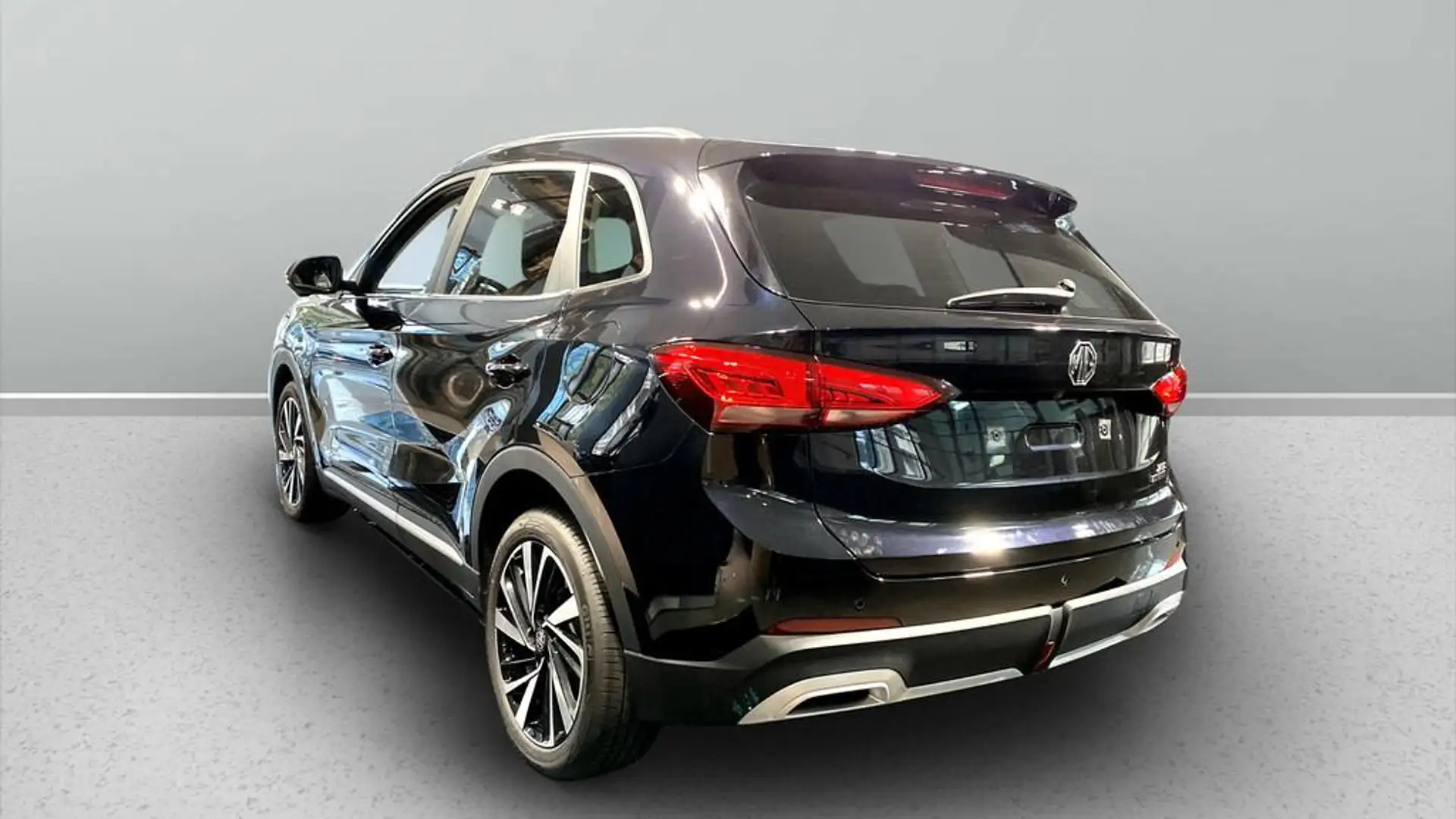 MG ZS 1.5 Hybrid+ Luxury auto Negro - 2
