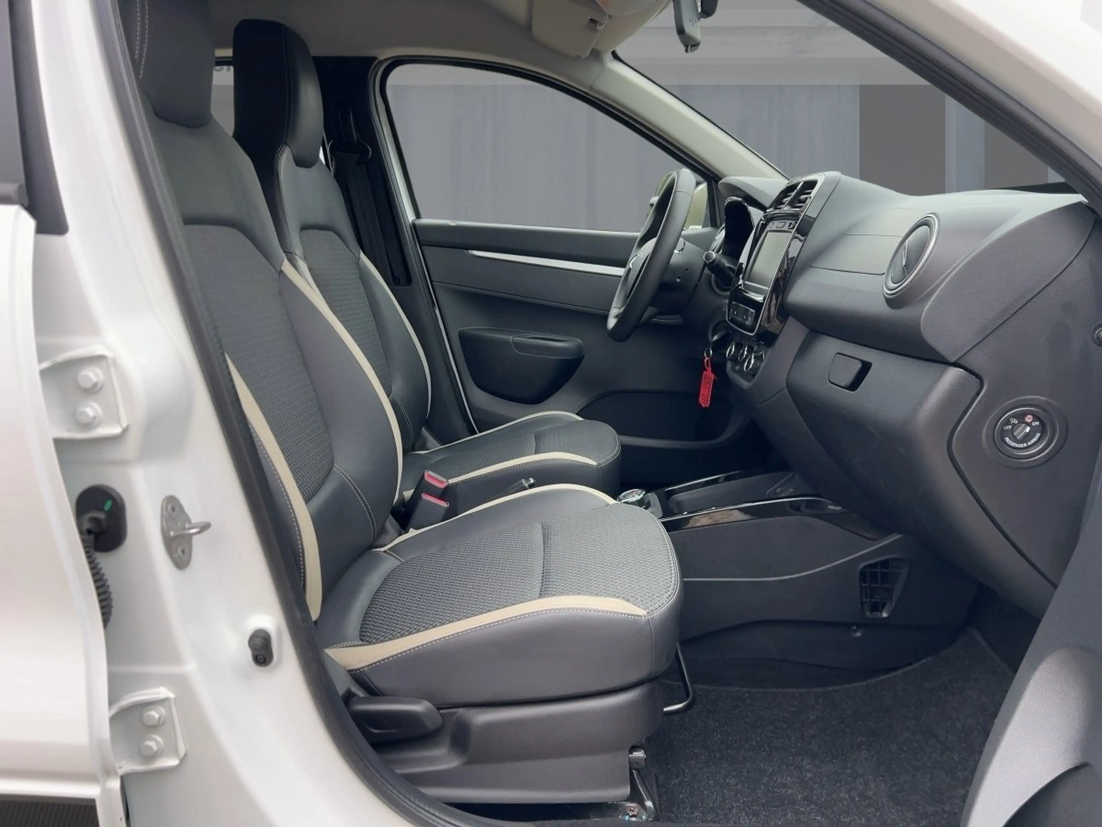 Dacia Spring Essential - KLIMA LED-Tagfahrlicht BT ABS ESP ZV — photo 8