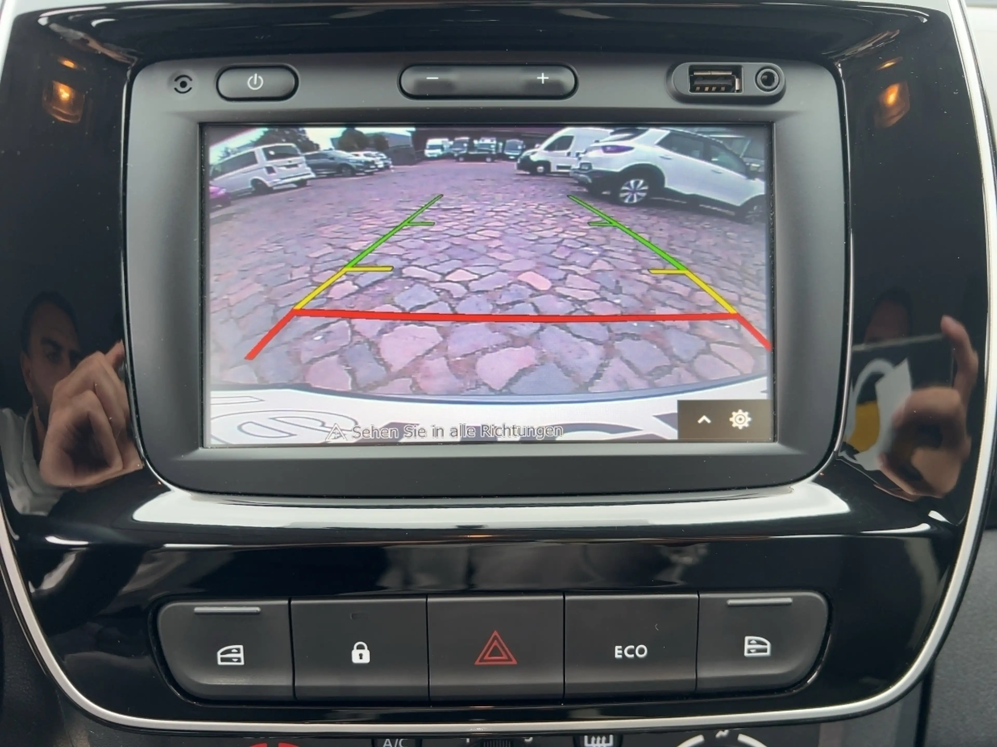 Dacia Spring Essential - KLIMA LED-Tagfahrlicht BT ABS ESP ZV — photo 13