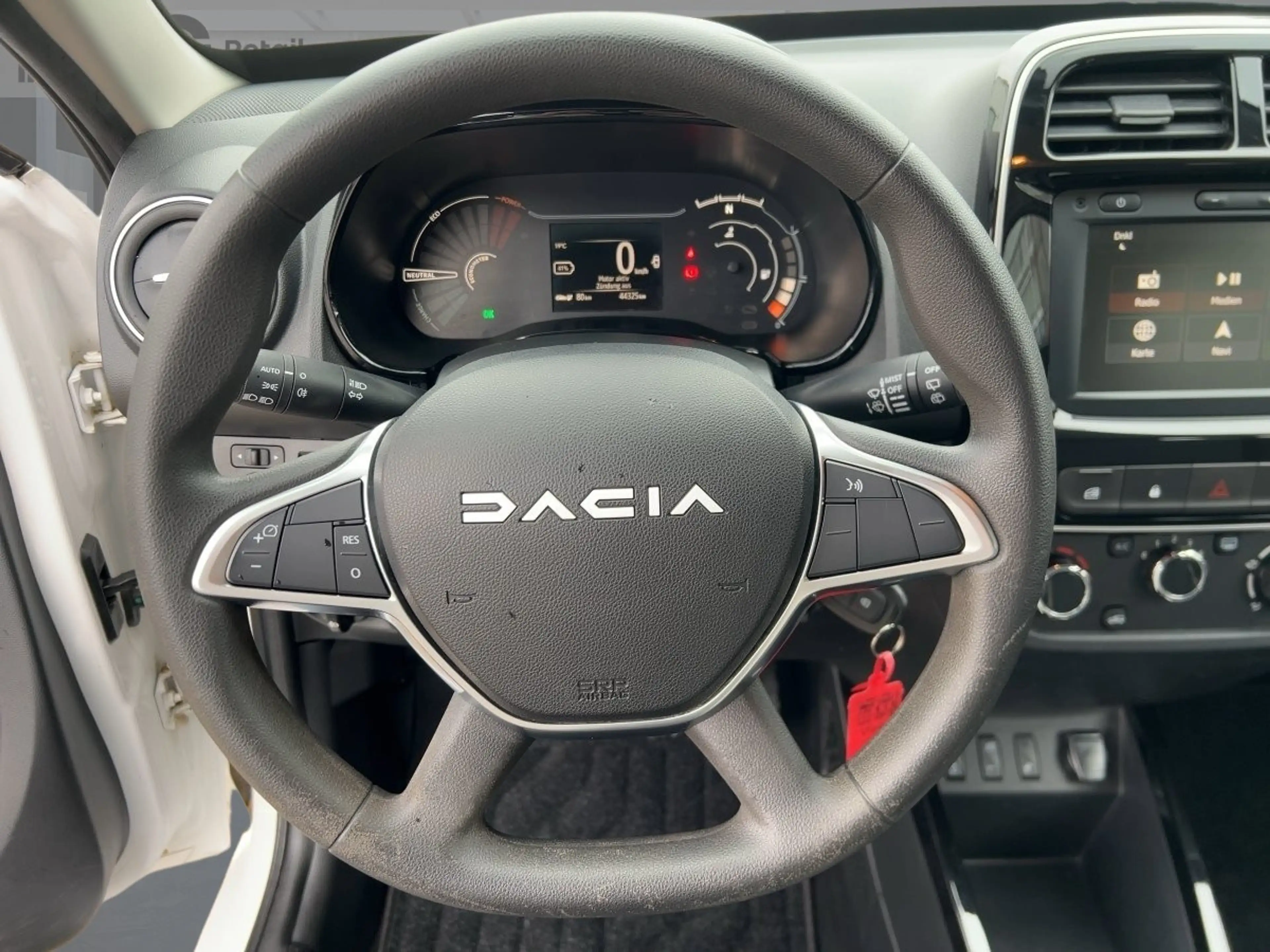 Dacia Spring Essential - KLIMA LED-Tagfahrlicht BT ABS ESP ZV — photo 11