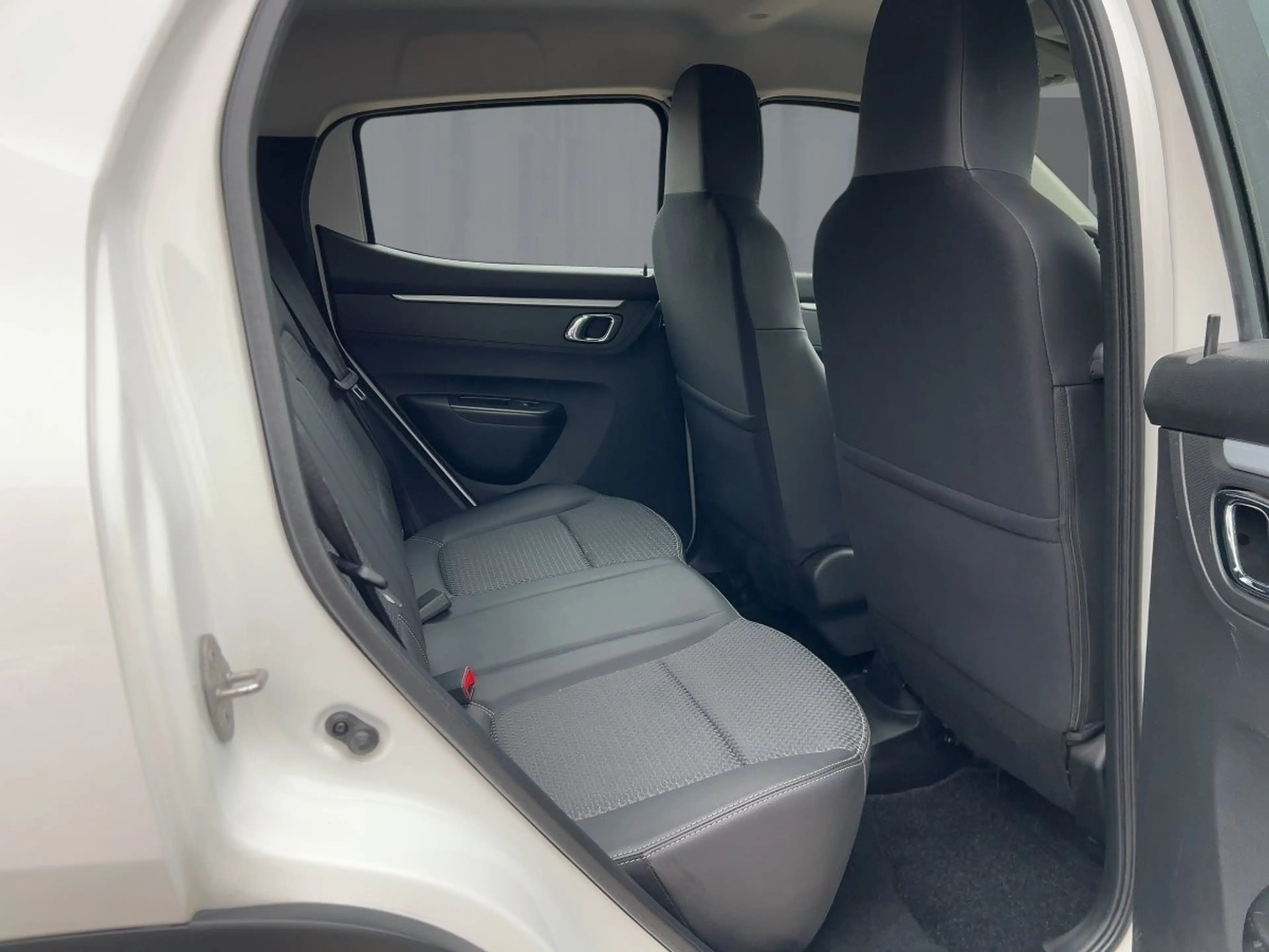 Dacia Spring Essential - KLIMA LED-Tagfahrlicht BT ABS ESP ZV — photo 9