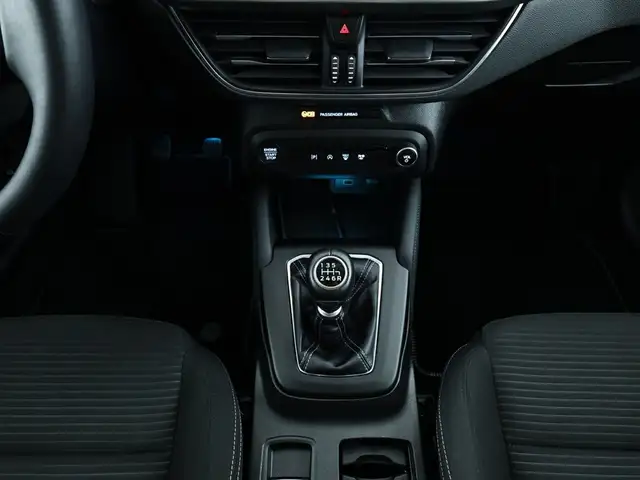 Ford Focus view 14