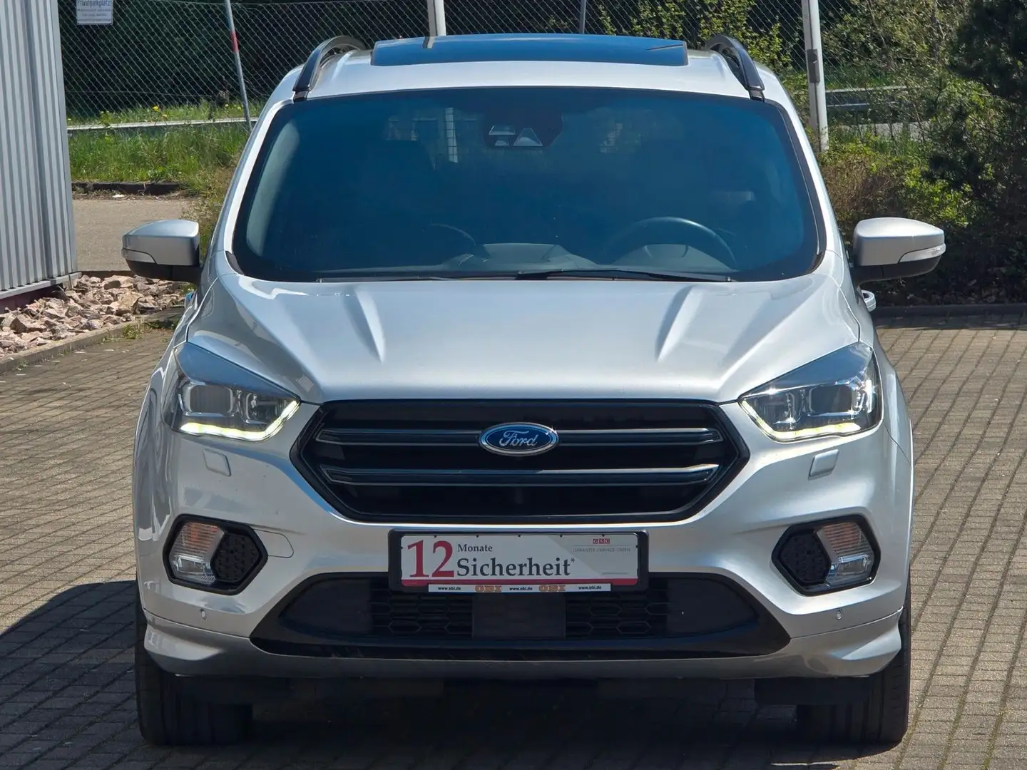 Ford Kuga ST-Line/NAVI/LEDER/KAMERA/PANORAMA/AHK/ACC Silber - 2