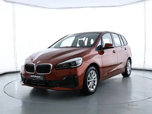 BMW 2 Series view 3