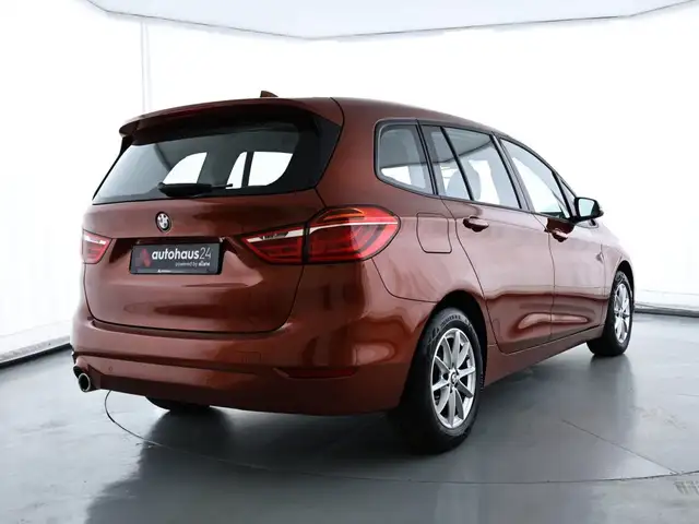 BMW 2 Series view 5