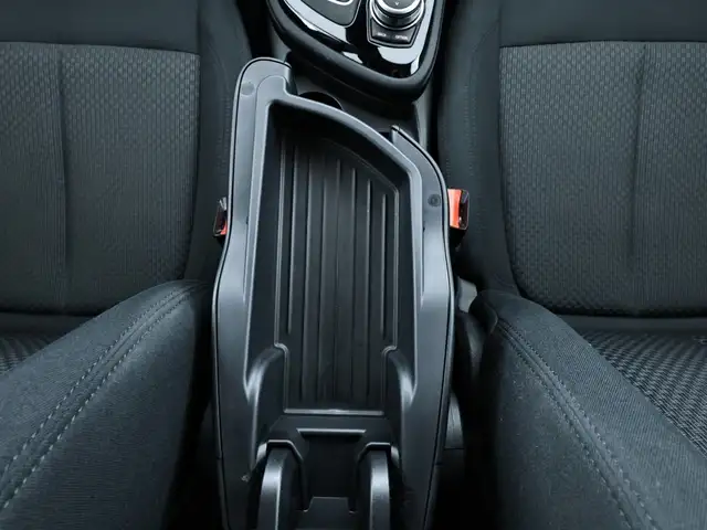 BMW 2 Series view 14