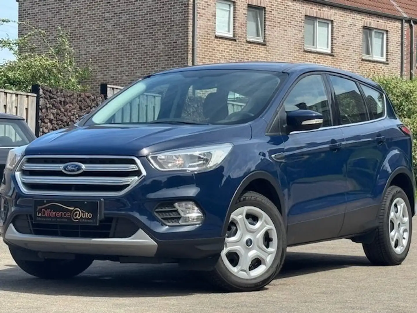 Ford Kuga 1.5 EcoBoost Business Class - Clim - Bluetooth Blauw - 1