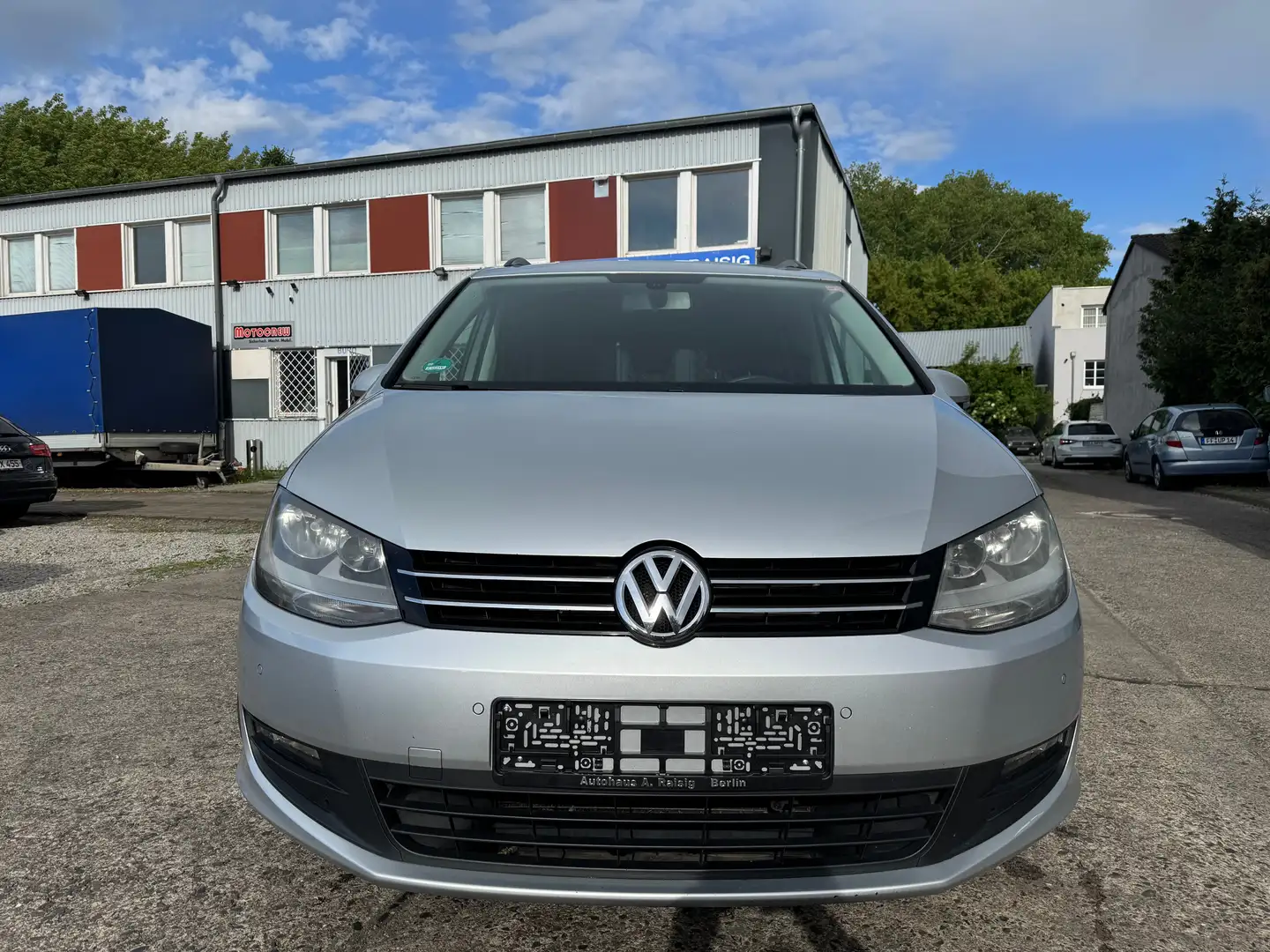 Volkswagen Sharan 1.4L Trendline BMT TÜV NEU Zilver - 2