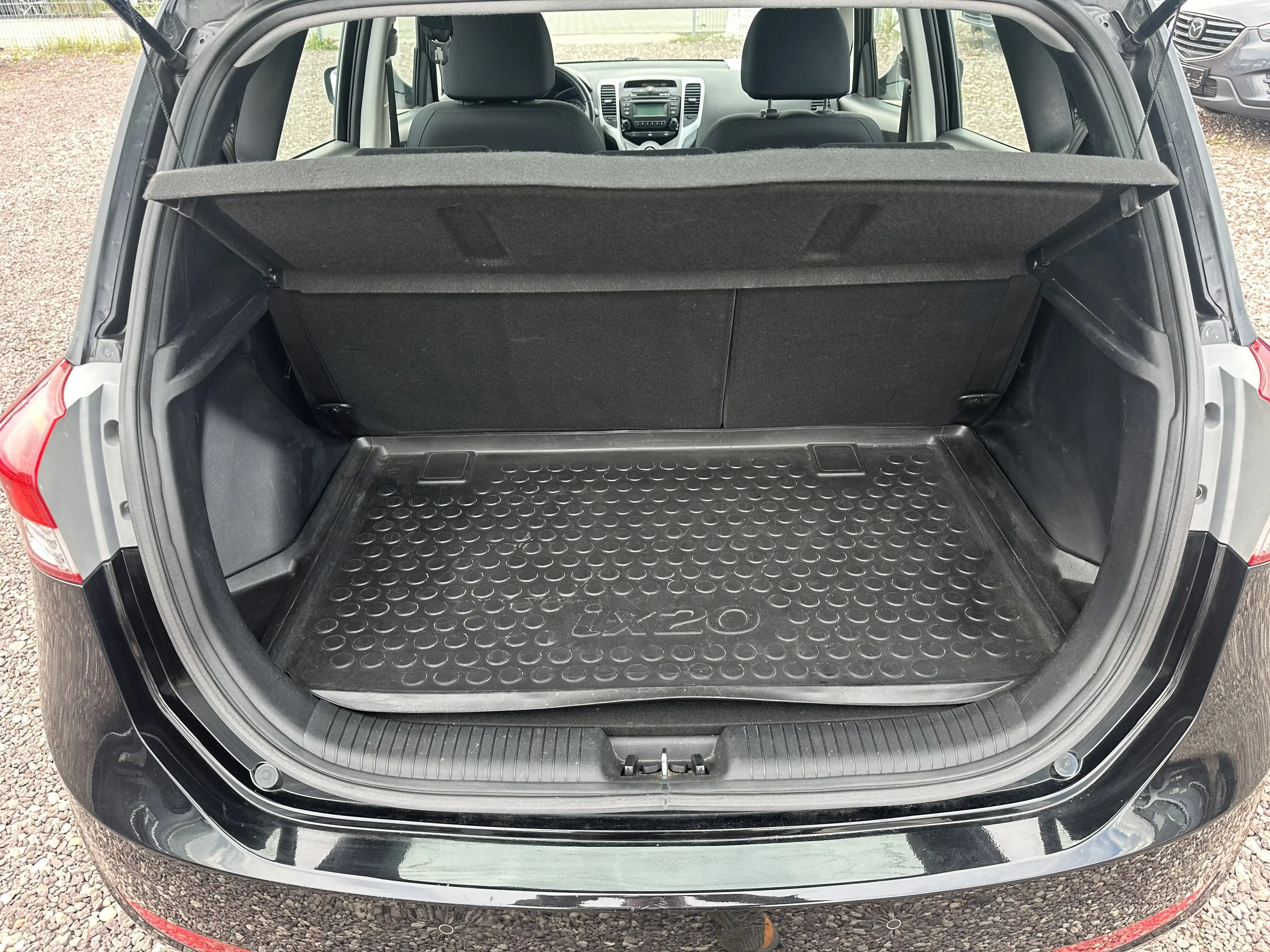 Hyundai iX20 ix20 1.6 Automatik.,Klima.,Neu TUV. — photo 9