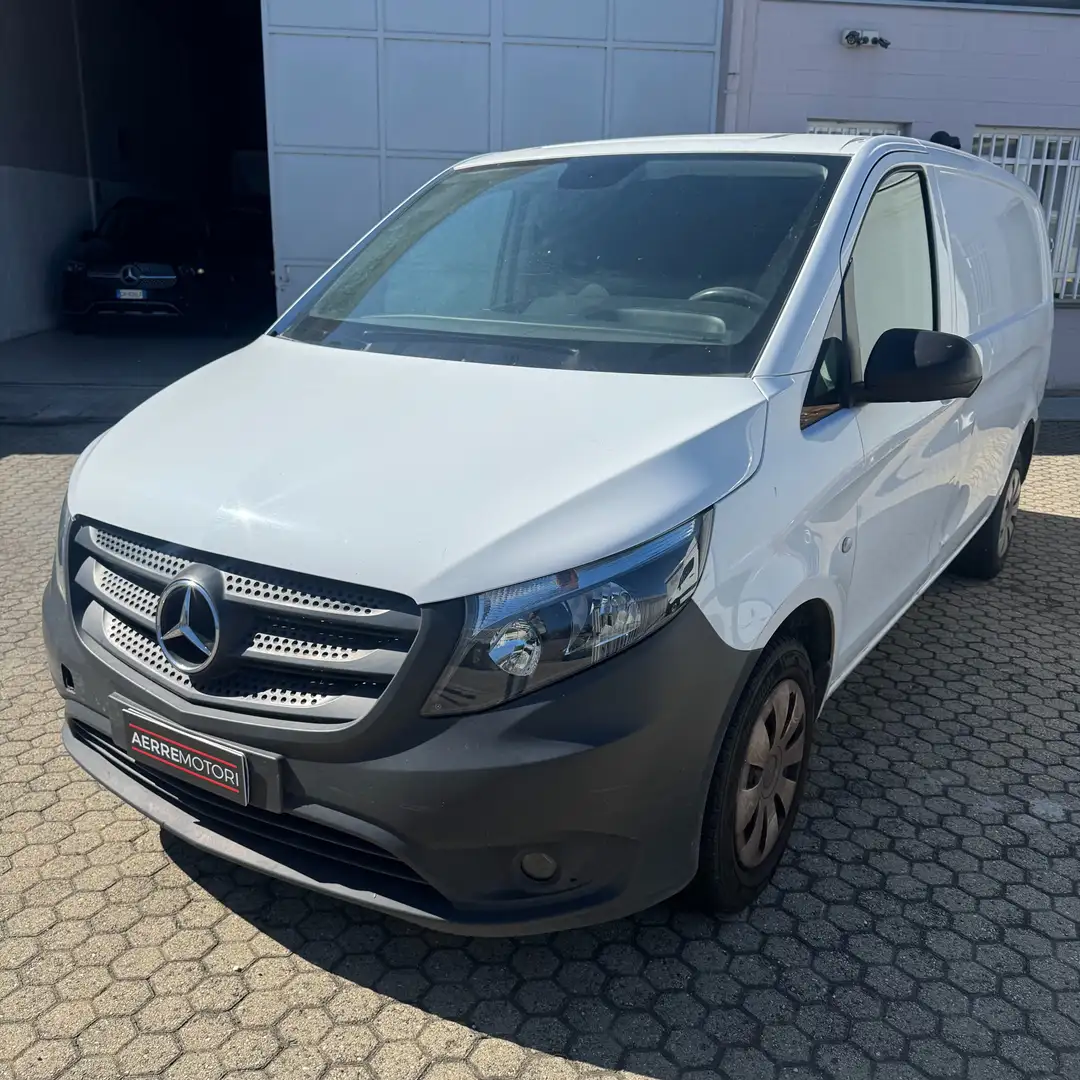 Mercedes-Benz Vito 116 Furgone Long MOTORE DA REVISIONARE LEGGERE Bianco - 1
