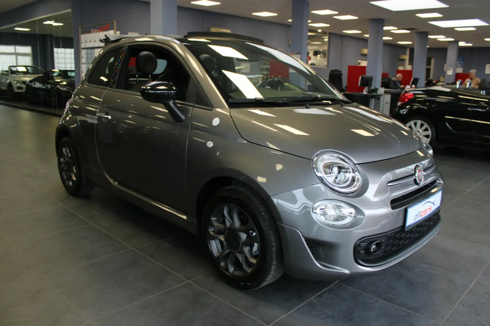Fiat 500C 1.0 GSE Hybrid Hey Google Grau - 1