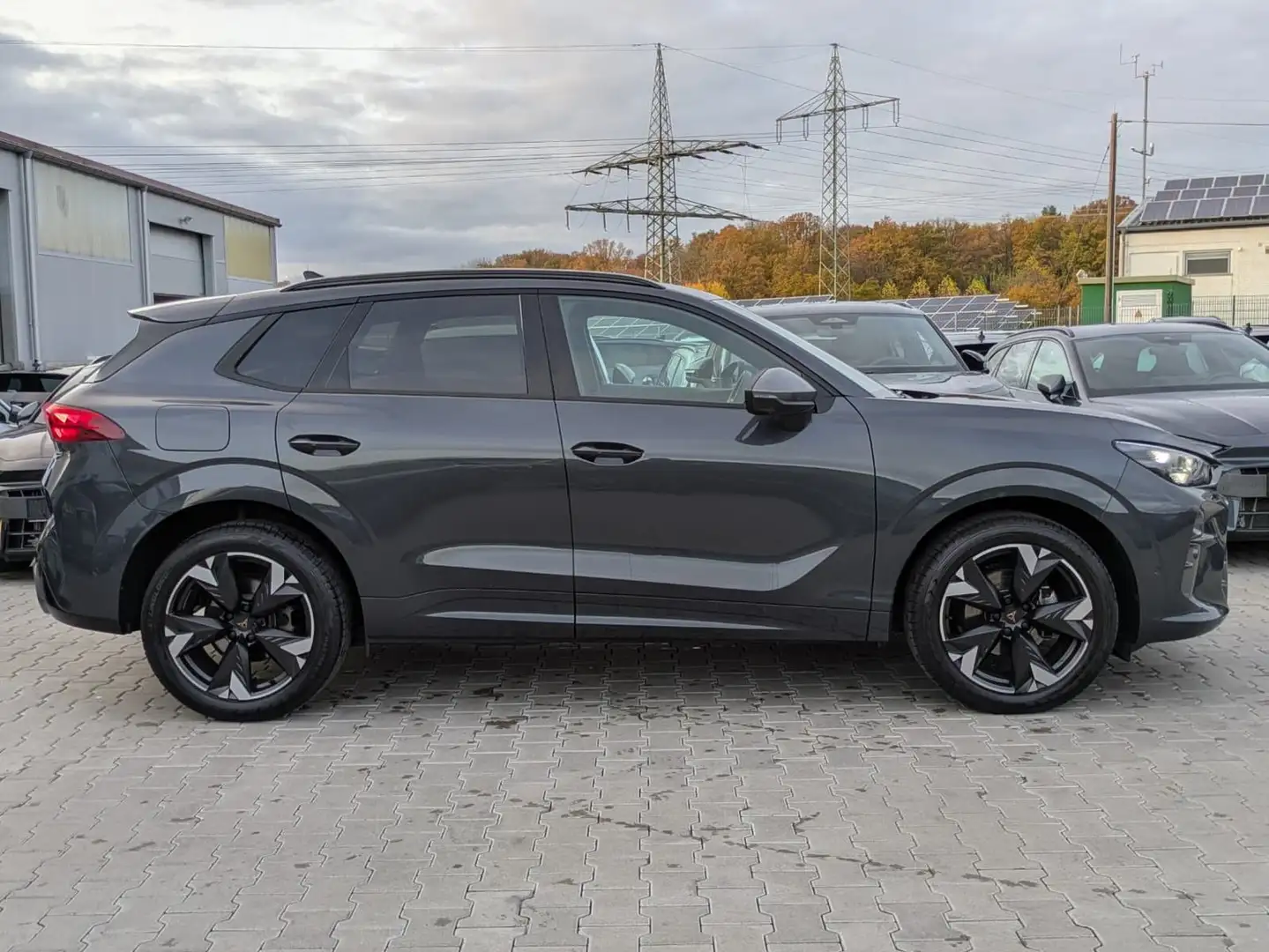 CUPRA Terramar 1.5 eTSI Dinamica Edge-Paket HUD 19" Šedá - 2