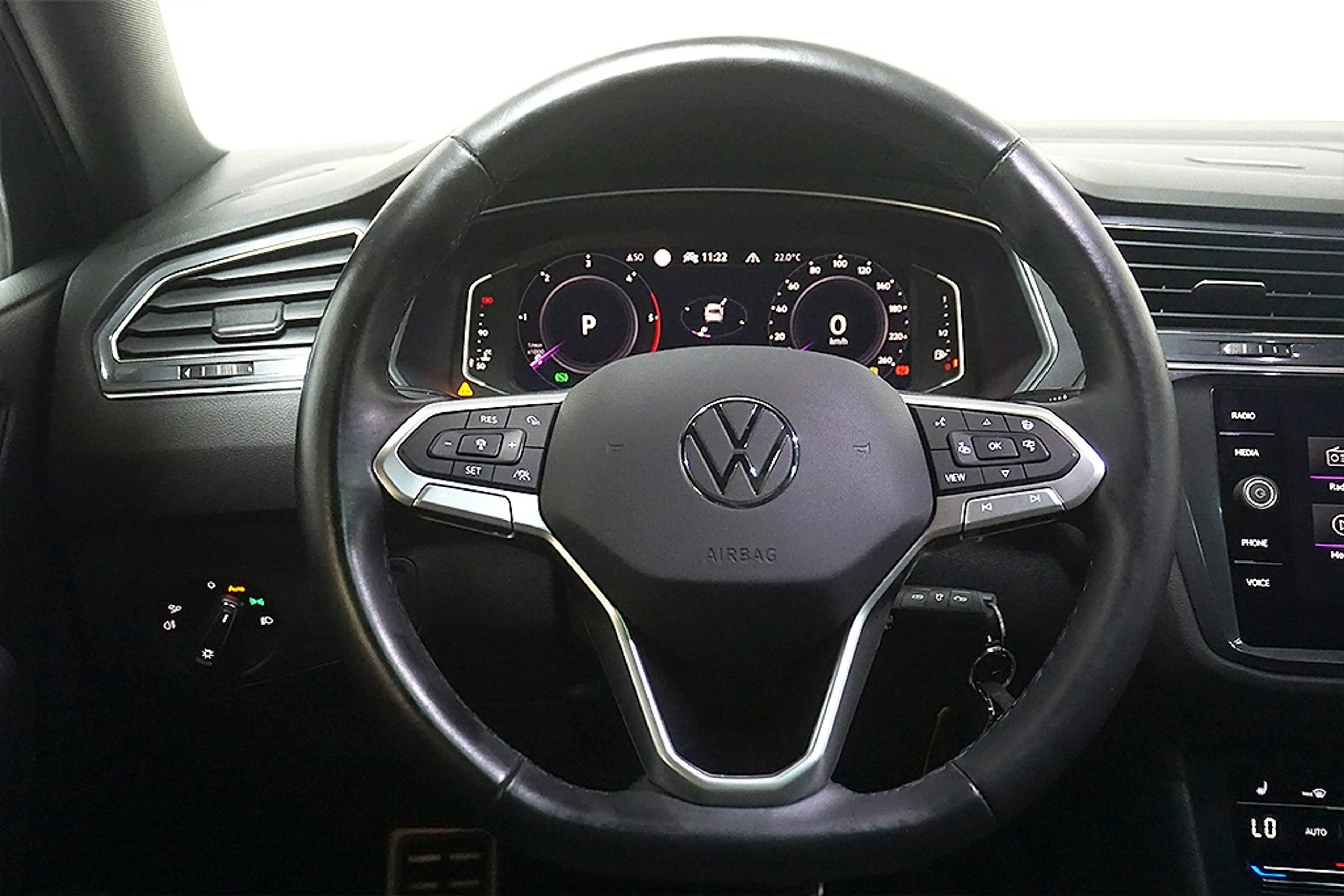 Volkswagen Tiguan Allspace 2.0TDI DSG Life 4M 7-Sitzer VOLL — photo 13