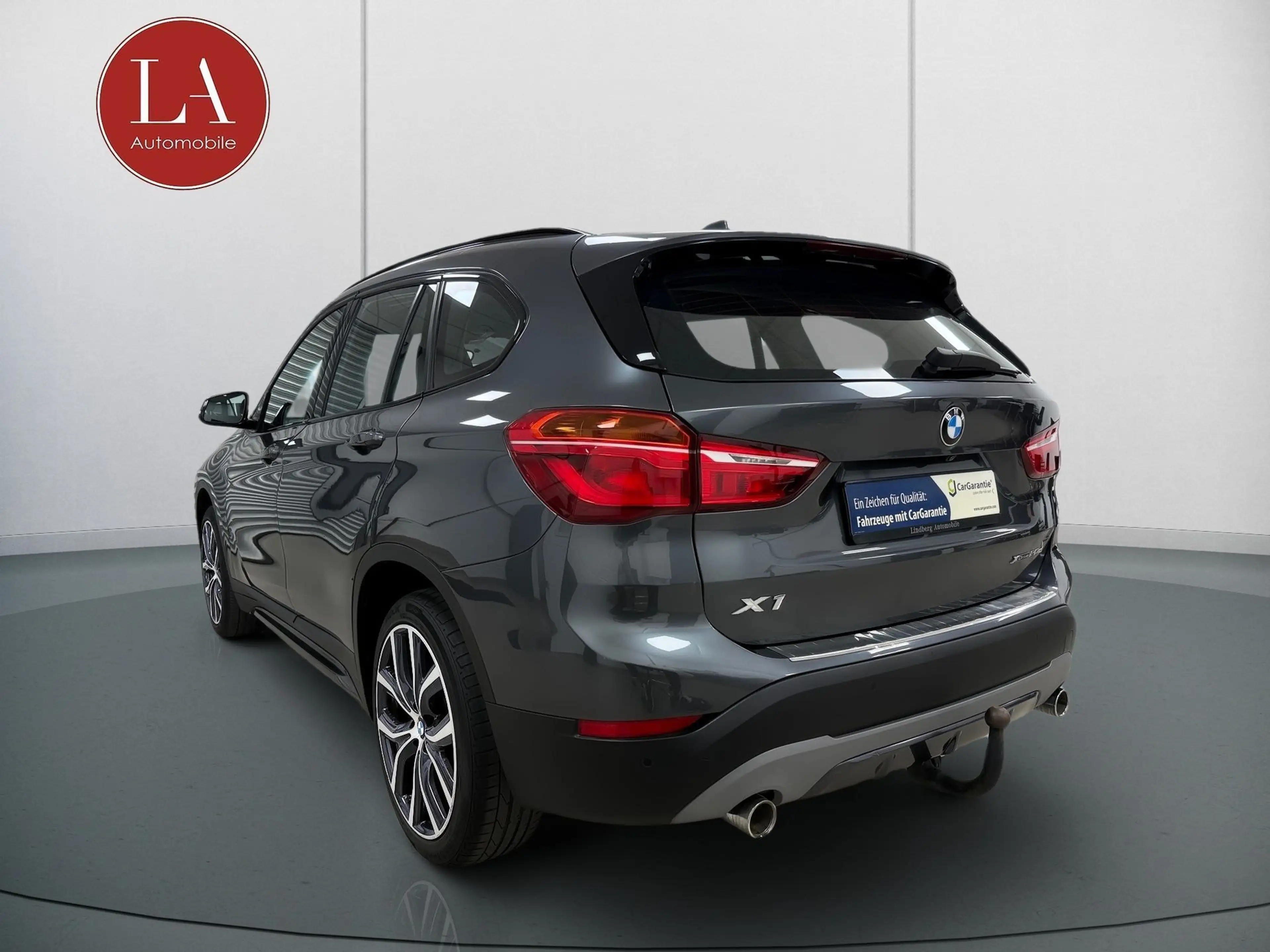 BMW X1 xDrive20d Sport Line*SHZ*RFK*AHK* — photo 6