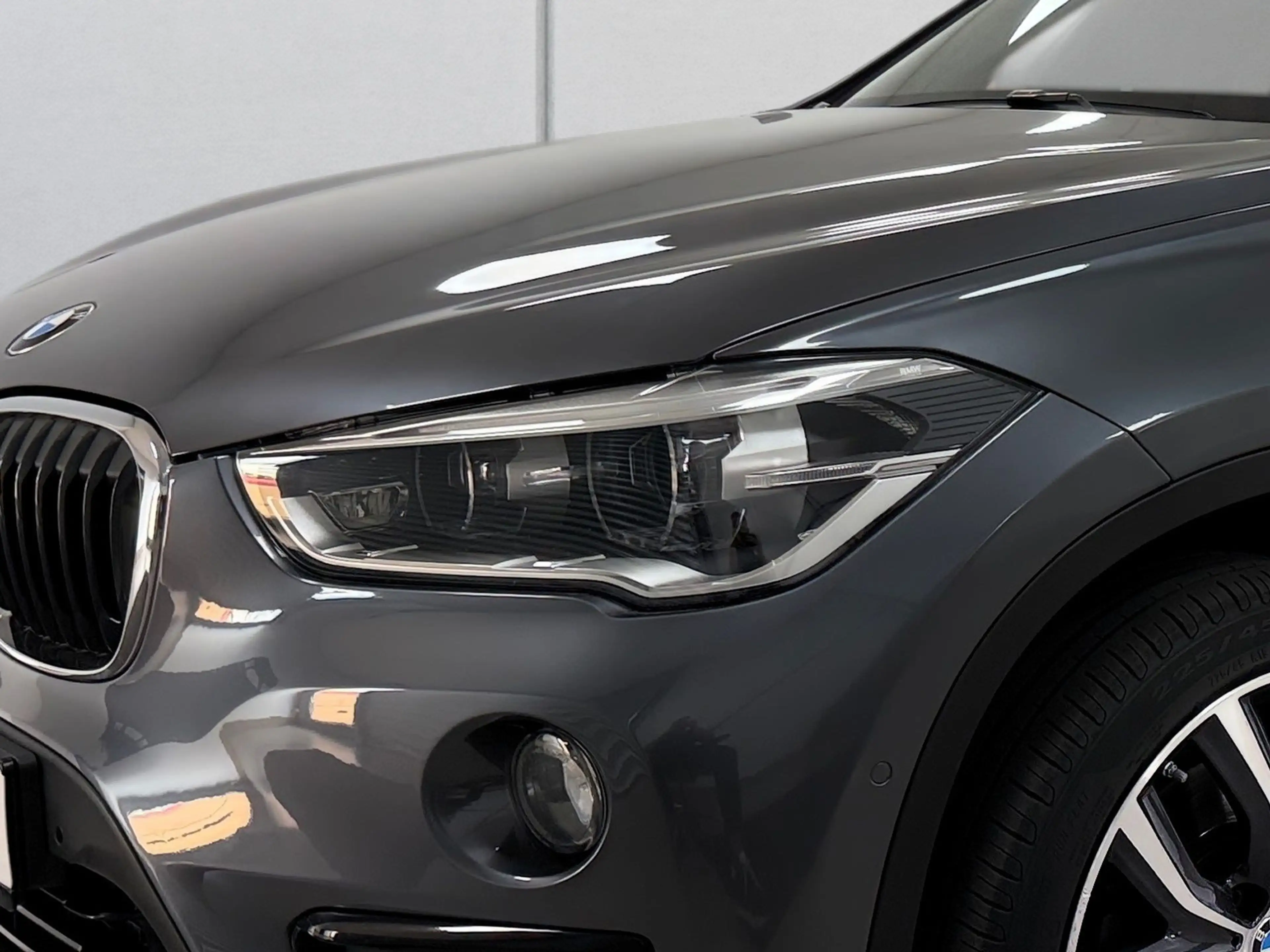 BMW X1 xDrive20d Sport Line*SHZ*RFK*AHK* — photo 7