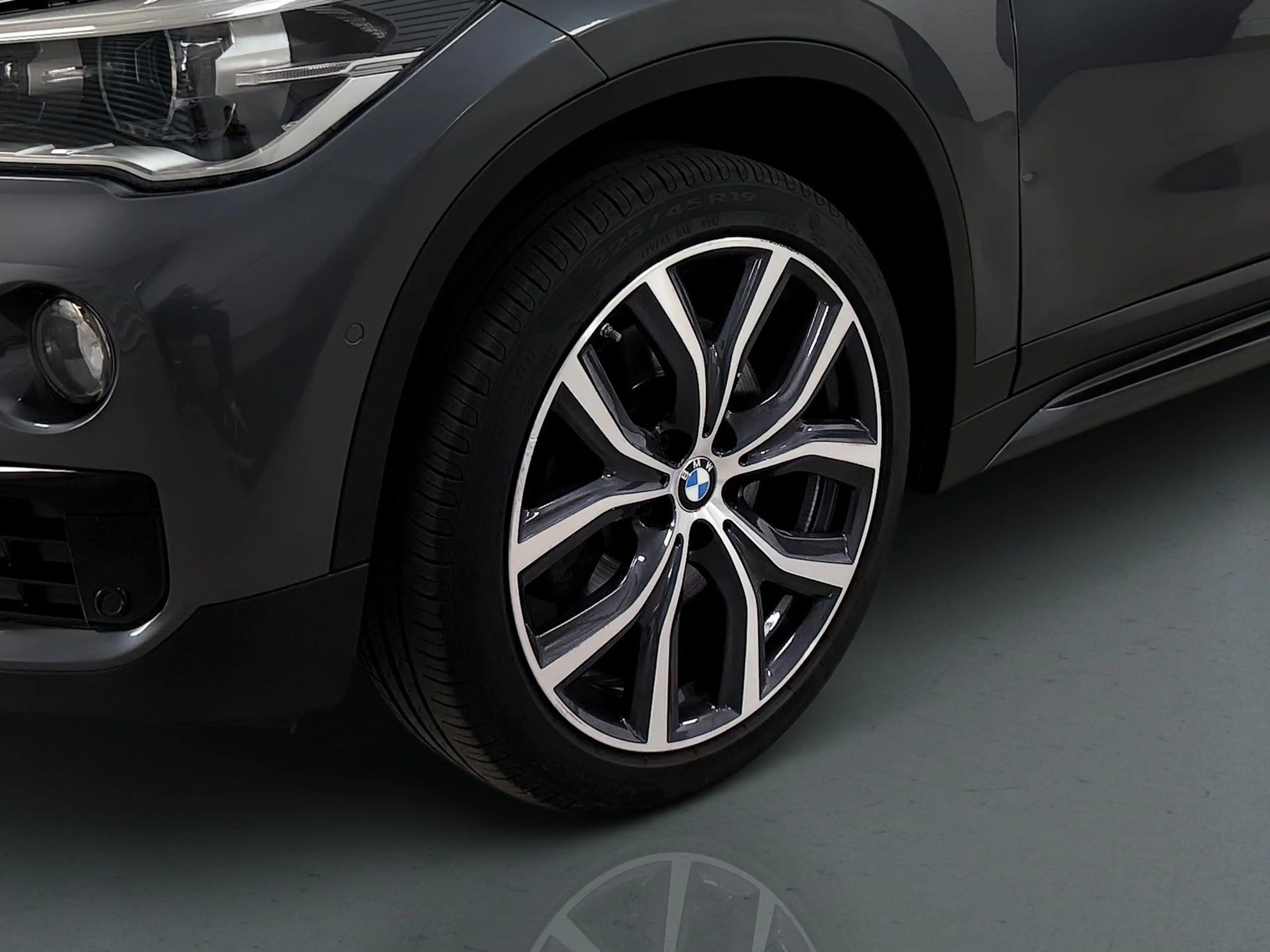 BMW X1 xDrive20d Sport Line*SHZ*RFK*AHK* — photo 8