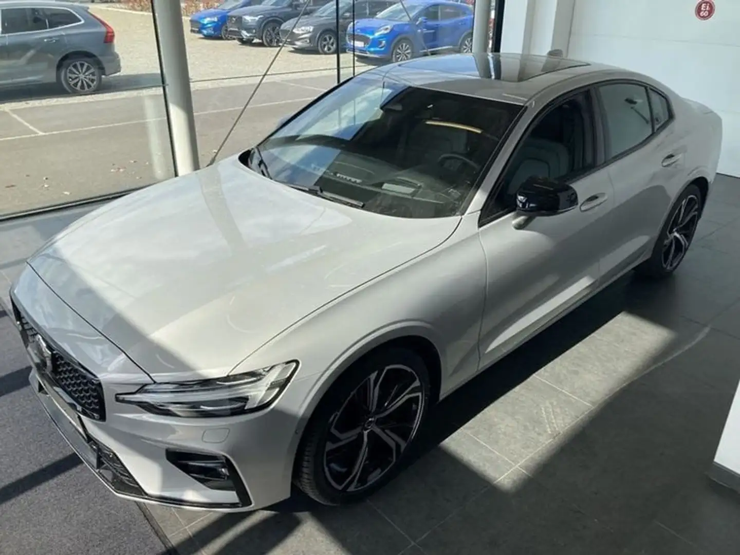 Volvo S60 ULTIMATE B5 HYBRID BENZINE AWD AUTOMAAT 21000KM Argento - 2