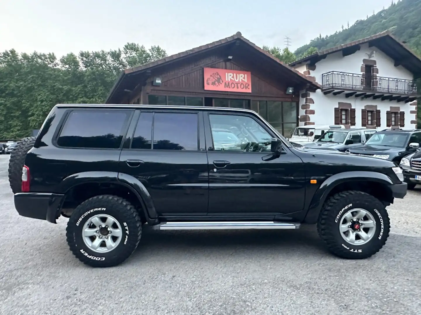 Nissan Patrol GR Elegance Negru - 1