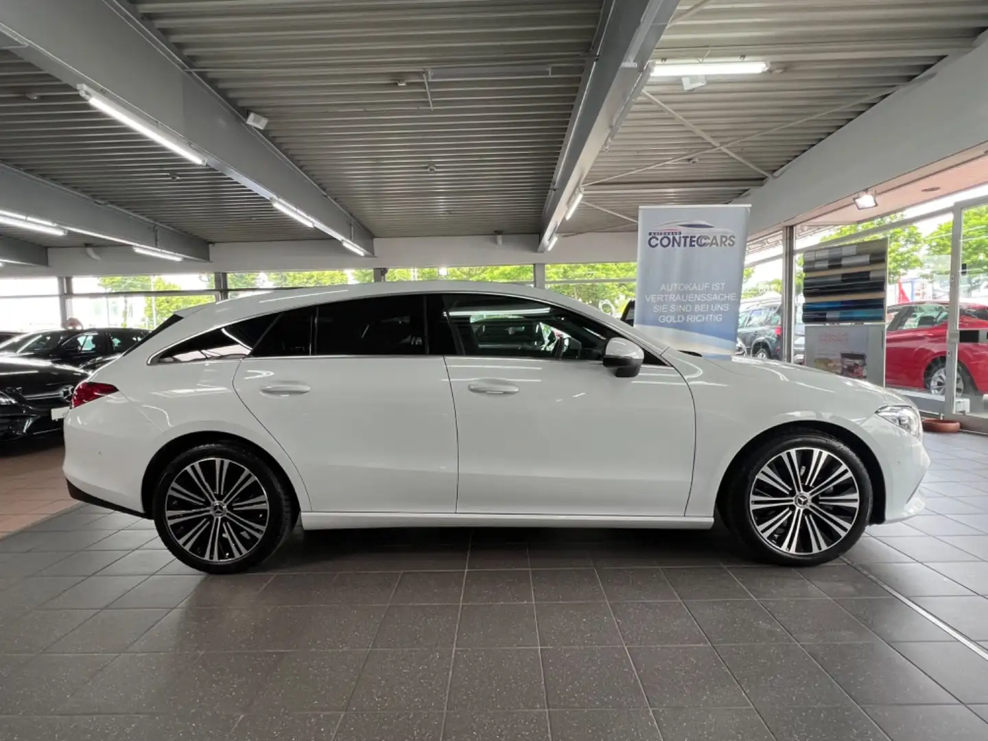 Mercedes-Benz CLA 200 CLA 200d Shooting Brake Progressive SUPER Weiß - 1