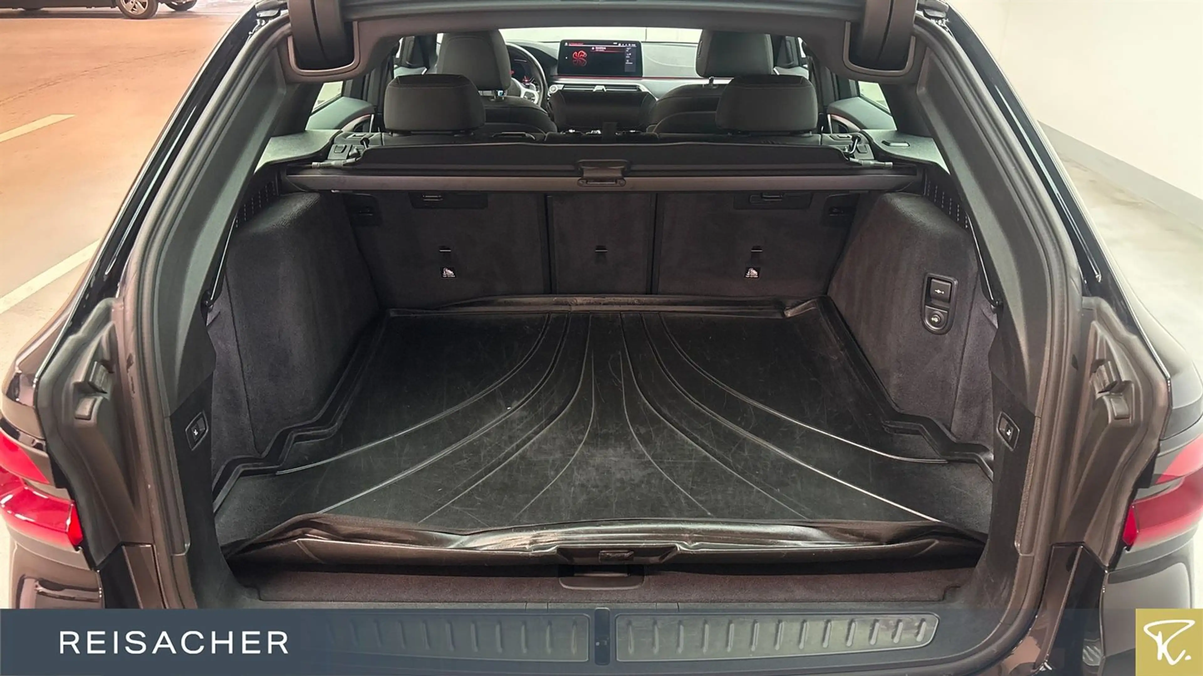 BMW 520 d A Tou — photo 10