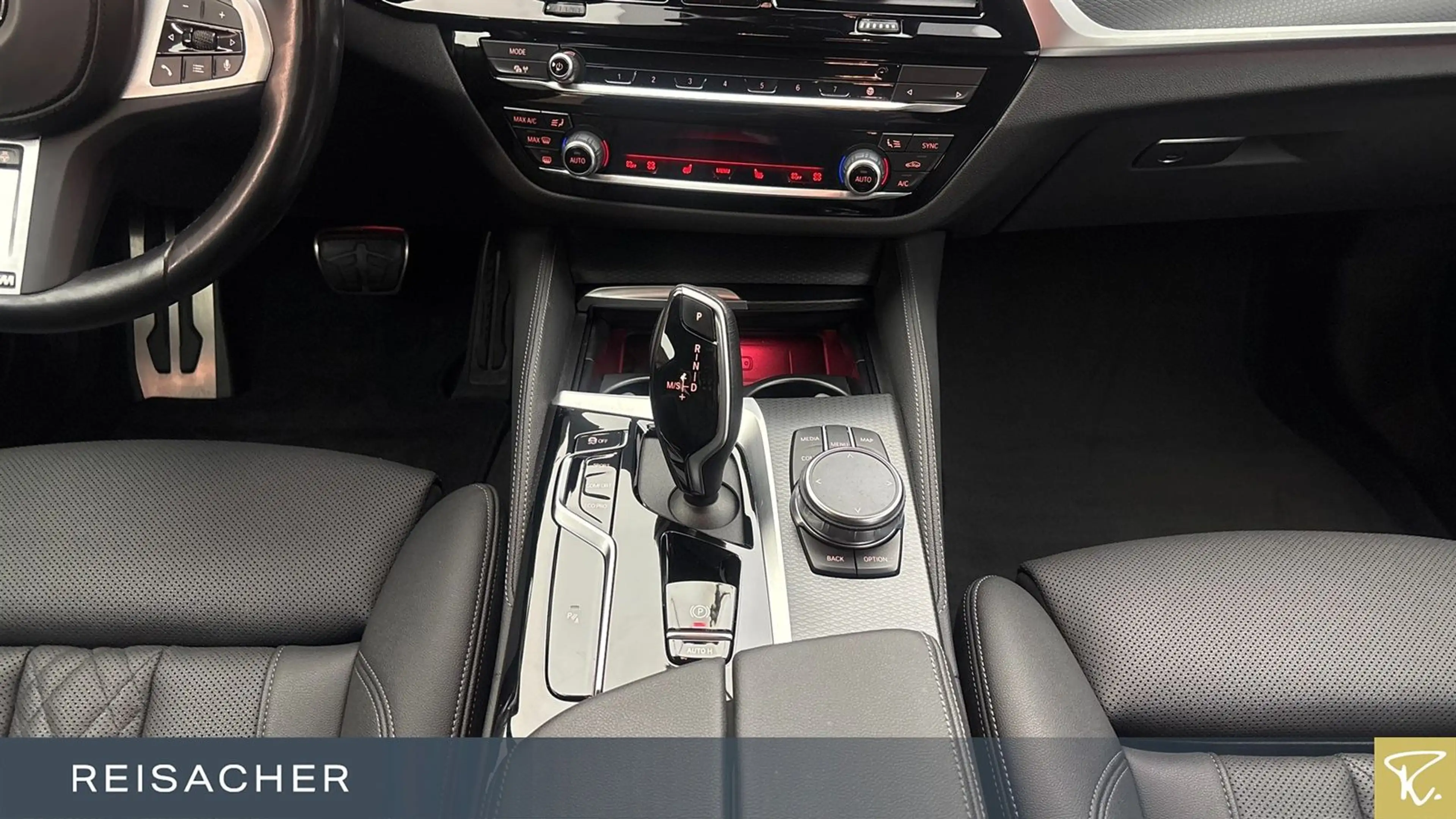 BMW 520 d A Tou — photo 11