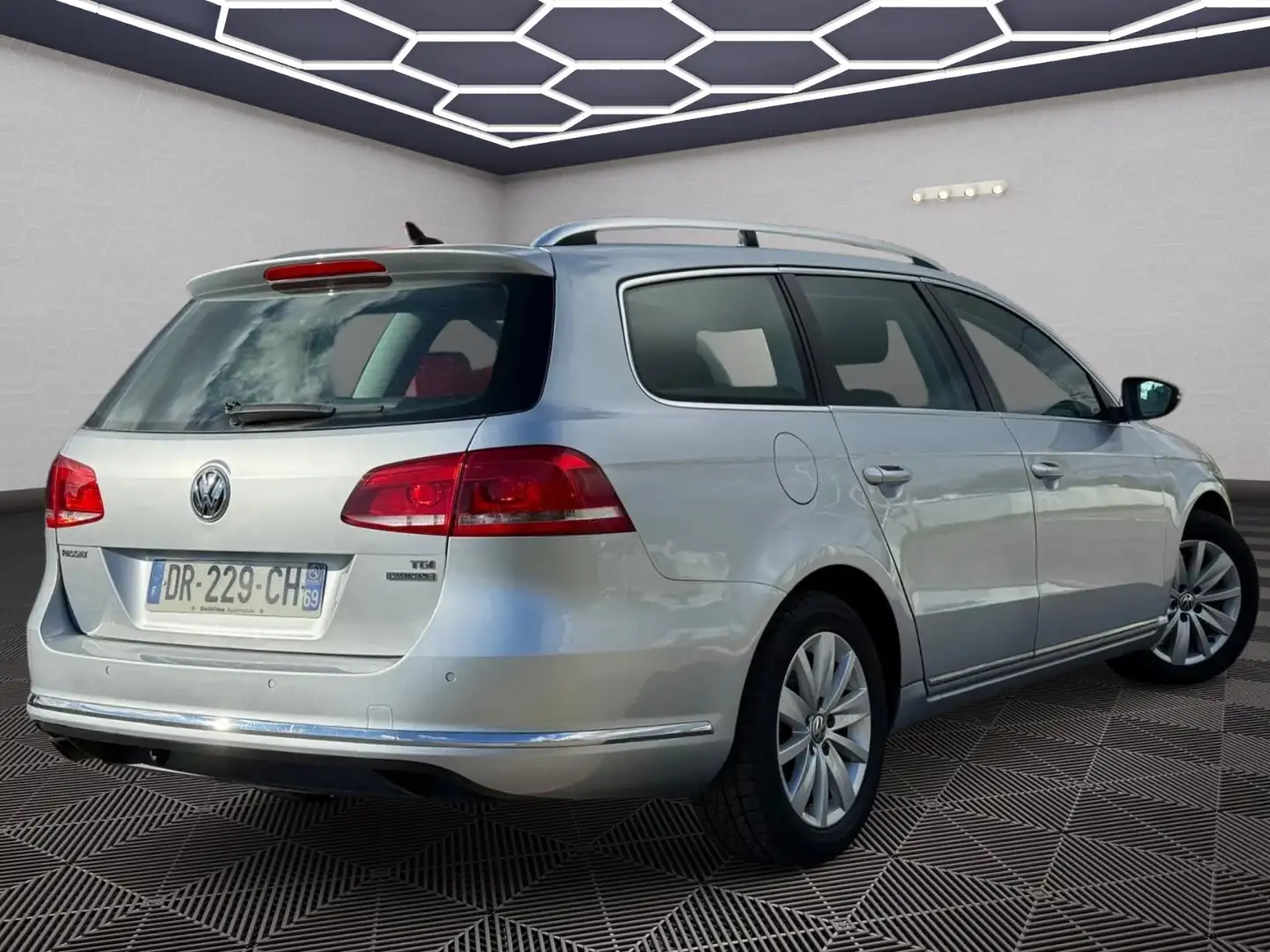 Volkswagen Passat CONFORTLINE Gris - 2