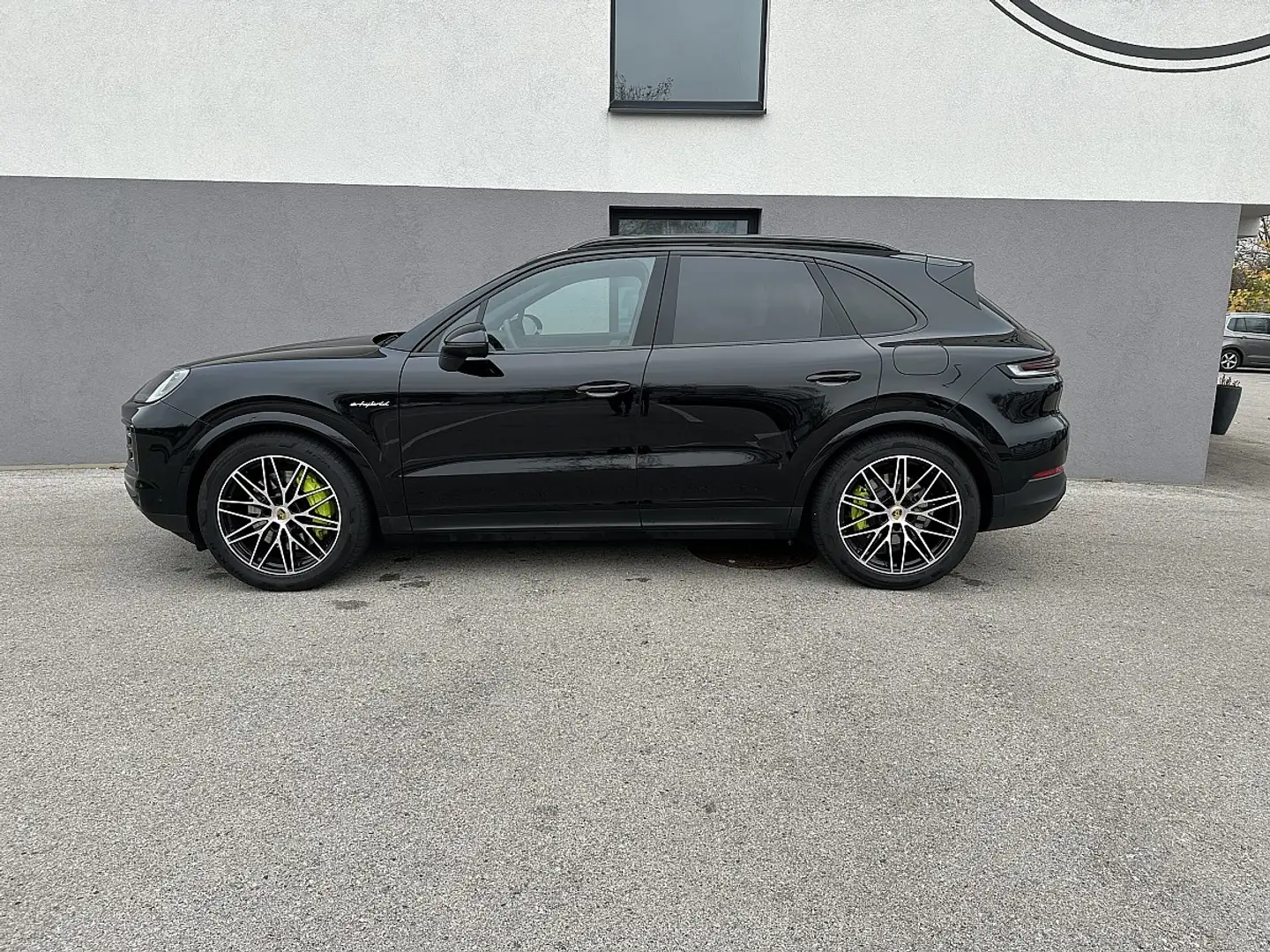 Porsche Cayenne III E-Hybrid PHEV 21,8 kWh Aut. Schwarz - 1