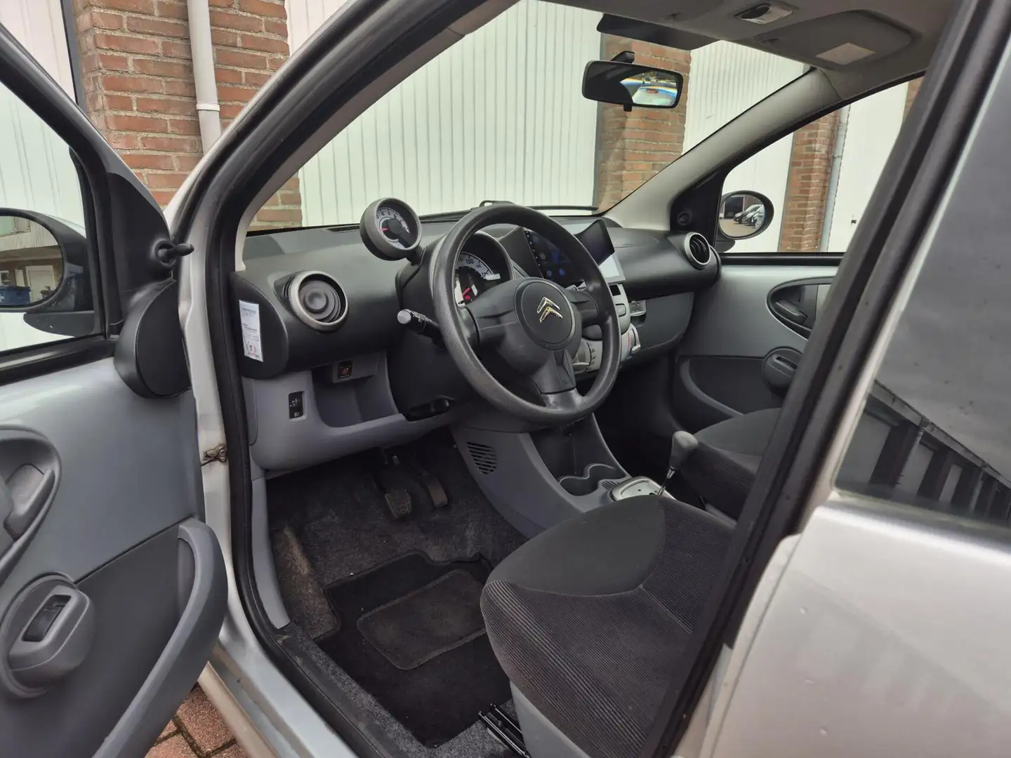 Citroen C1 1.0-12V / 5-Deurs / Automaat / Nieuwe Koppeling / Gris - 2