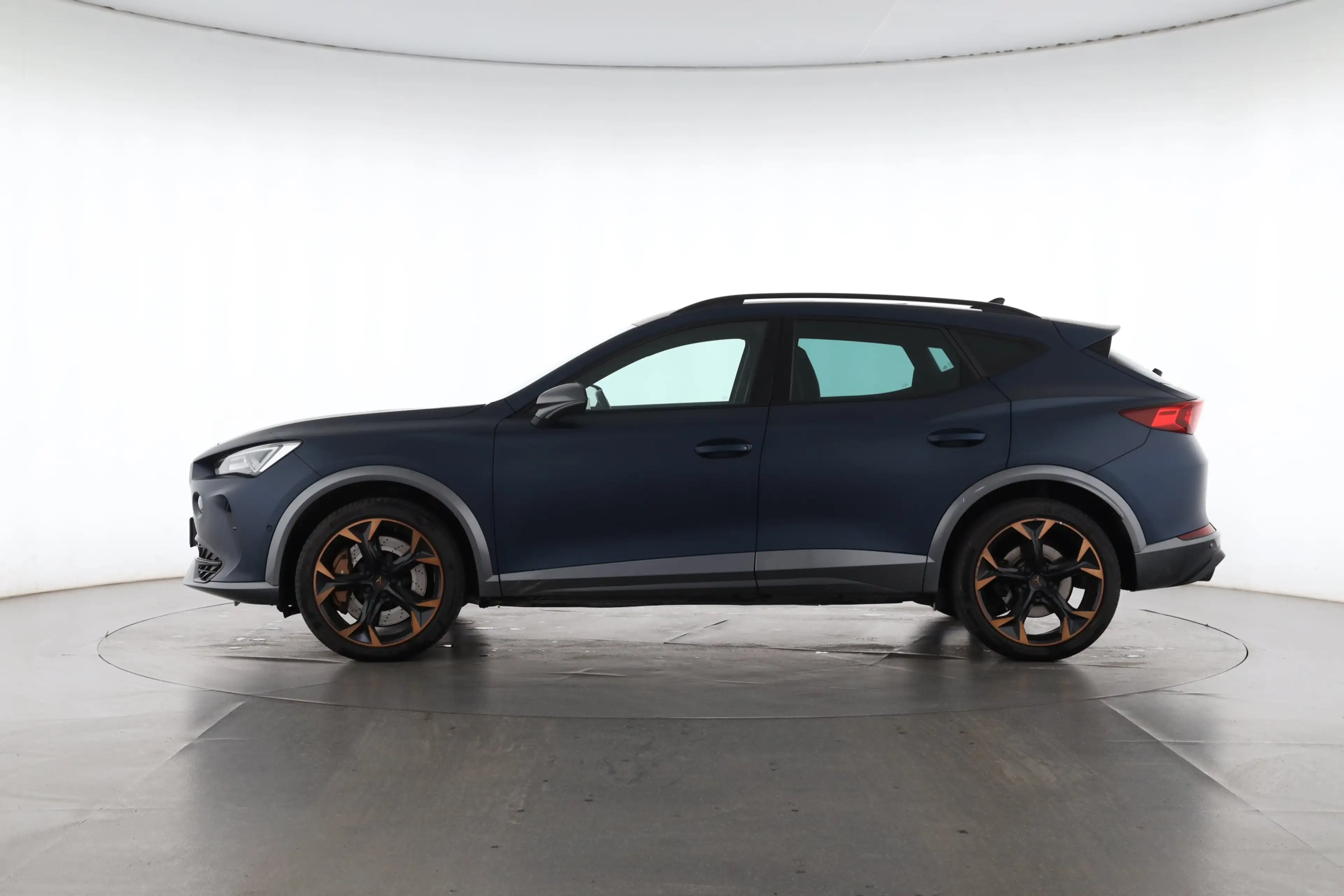 CUPRA Formentor VZ 2.0 TSI 4Drive DSG | PANO | NAVI | — photo 3