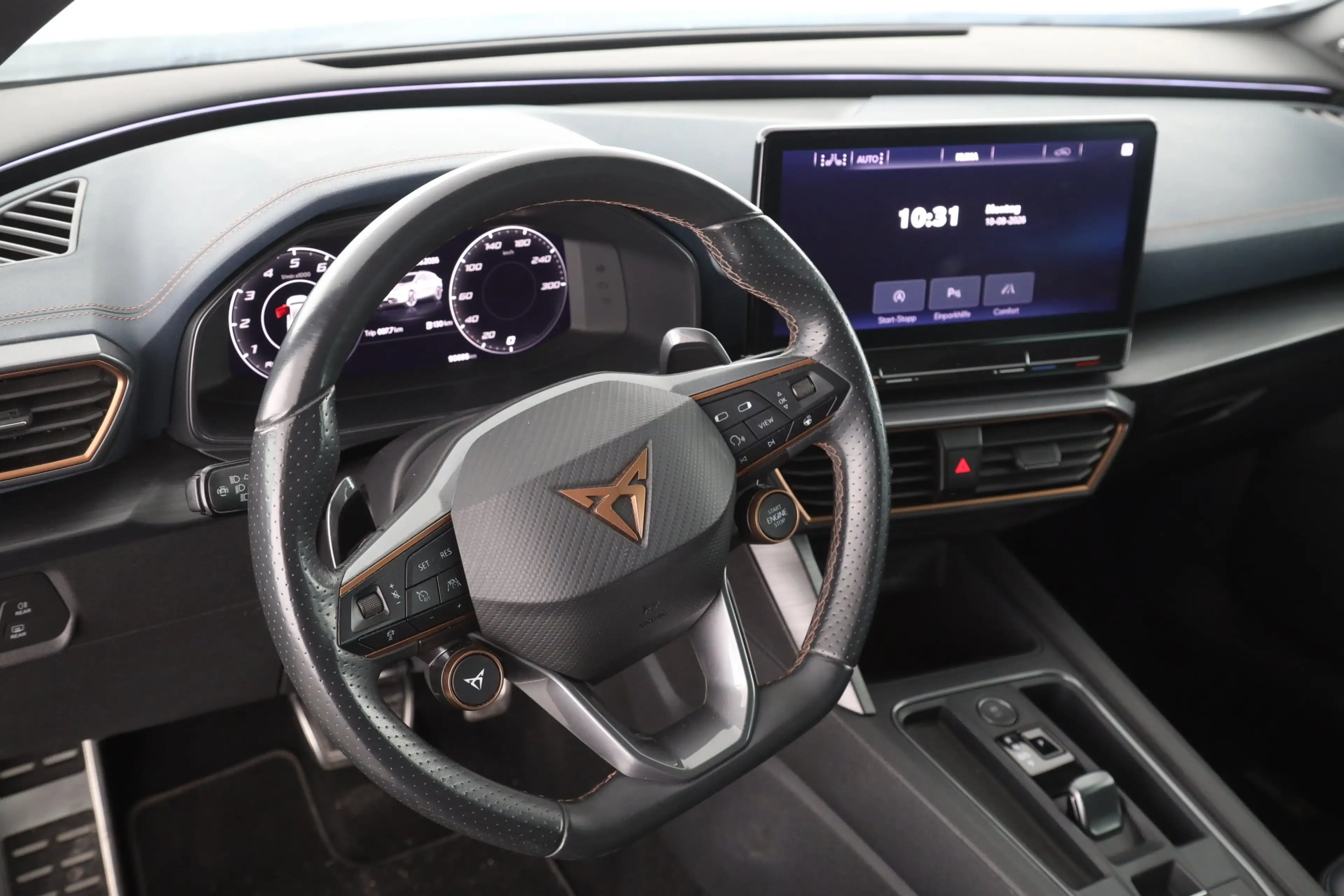 CUPRA Formentor VZ 2.0 TSI 4Drive DSG | PANO | NAVI | — photo 14
