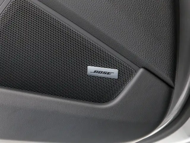 Porsche 911 view 17