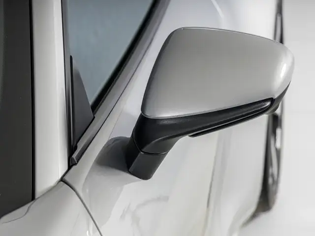 Porsche 911 view 13
