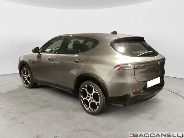 Alfa Romeo Tonale view 2