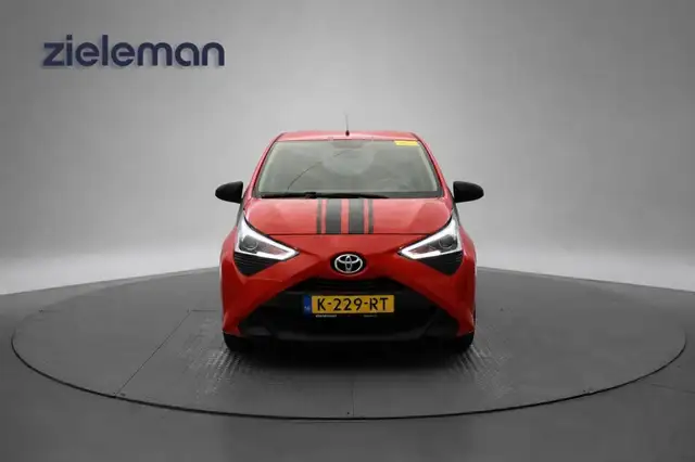 Toyota Aygo view 12