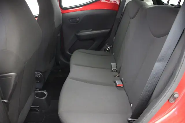 Toyota Aygo view 9
