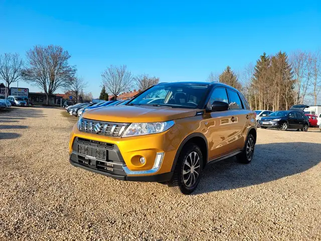 Suzuki Vitara 1.0 Comfort 4x4*SZH*Klmaaut*R Cam*ACC*TÜV