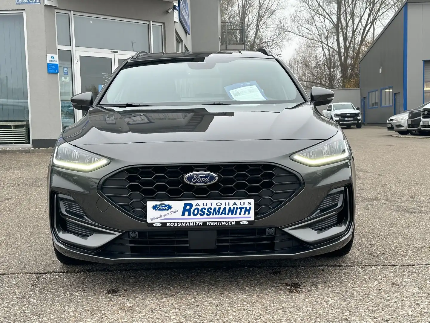 Ford Focus Tur. 1.0 Auto ST-Line X MHEV *AHK/RFK/ACC* Grau - 2