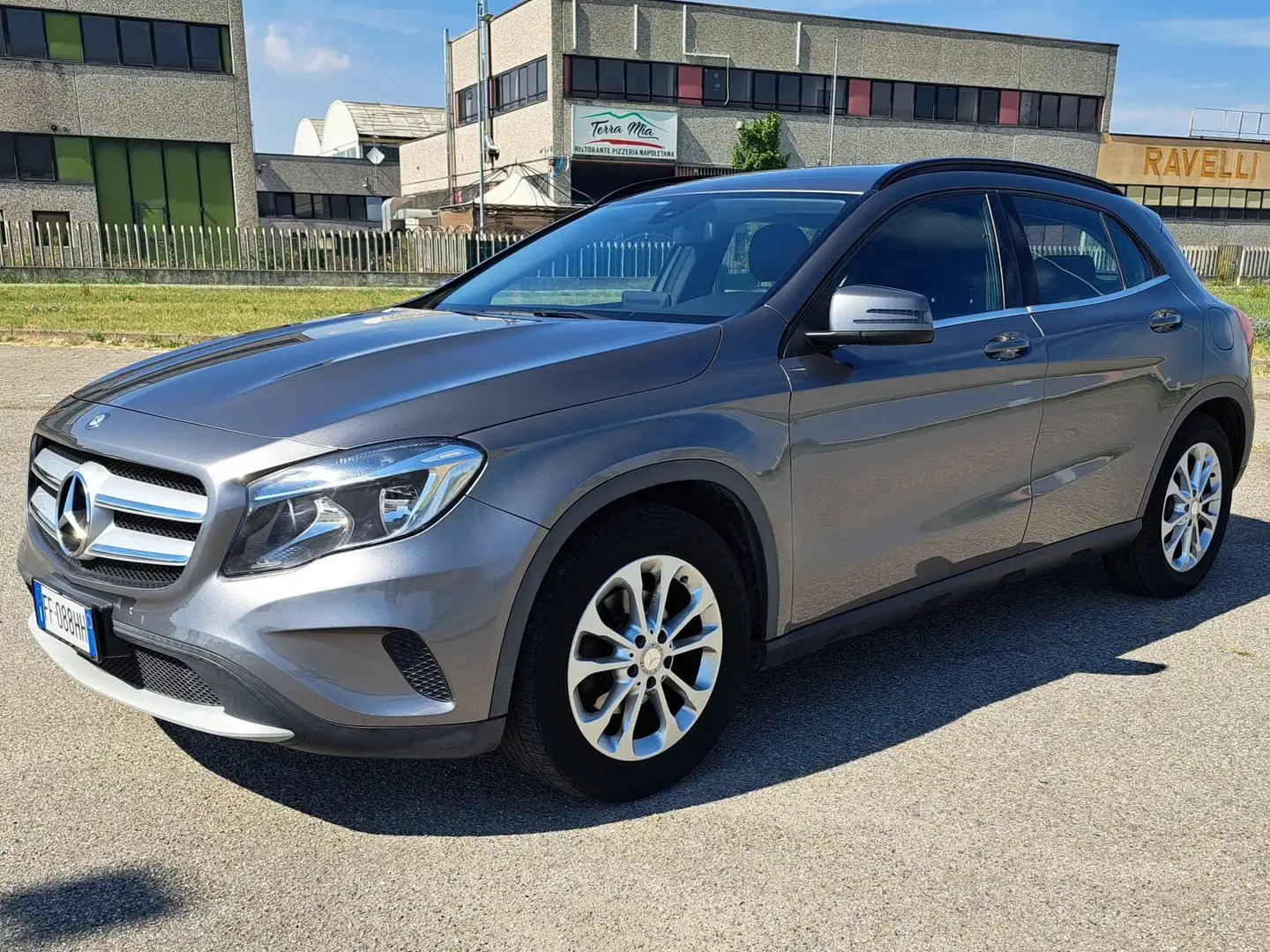 Mercedes-Benz GLA 180 GLA 180 CDI Execut. UNICO PROPRIETARIO IVA ESPOSTA Grigio - 1