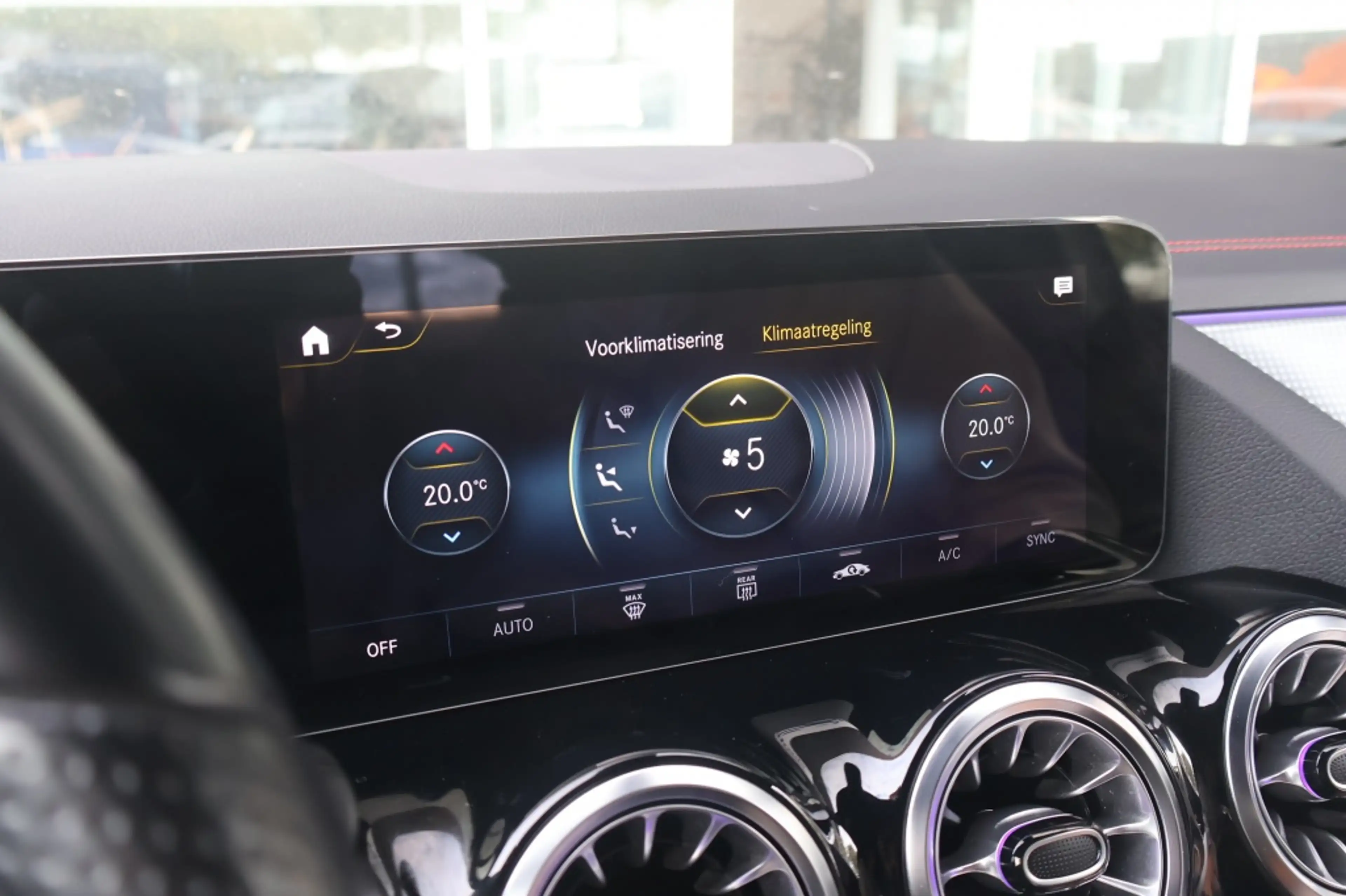 Mercedes-Benz EQA 250 AMG-Line 190pk SoH 100% | Sfeer | Camera | Navigat — photo 29